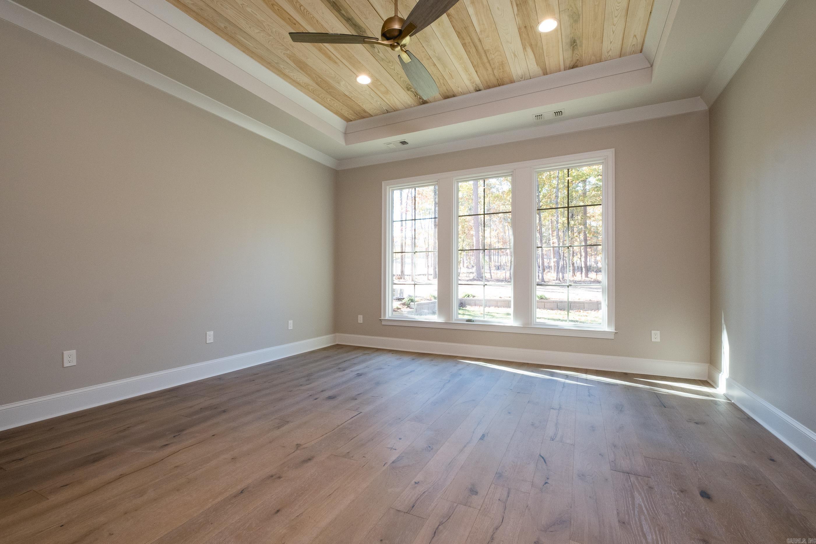 CHENAL VALLEY "MIRAMONT CIRCLE" - Residential