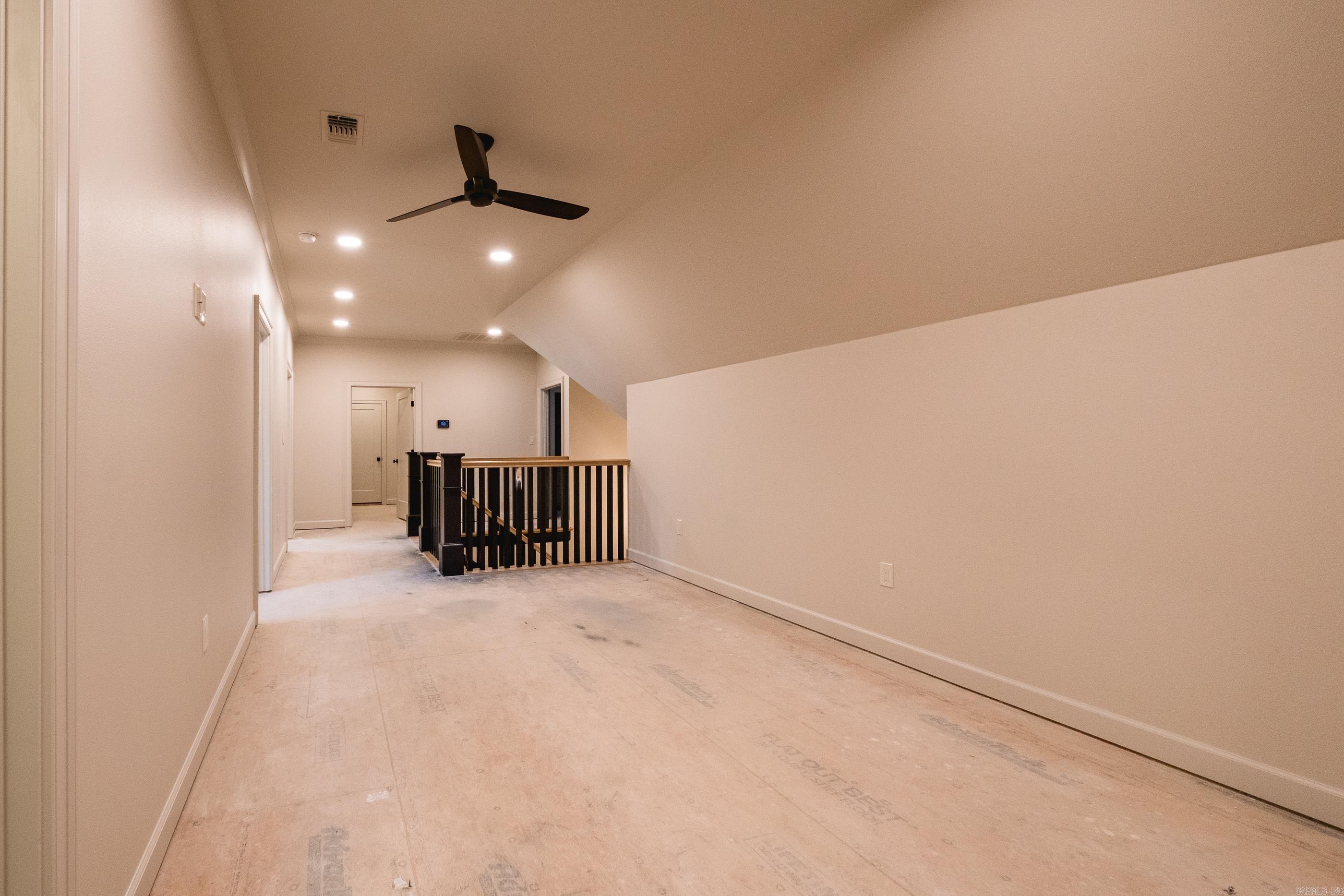 CHENAL VALLEY "MIRAMONT CIRCLE" - Residential