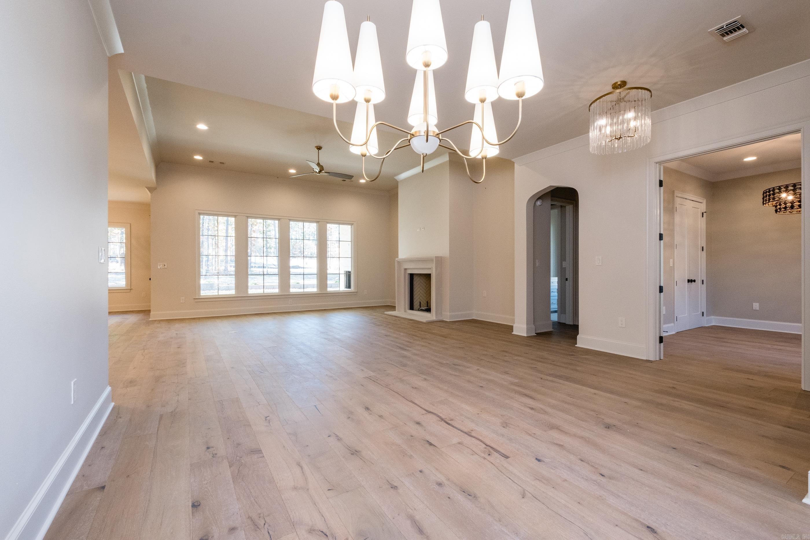 CHENAL VALLEY "MIRAMONT CIRCLE" - Residential