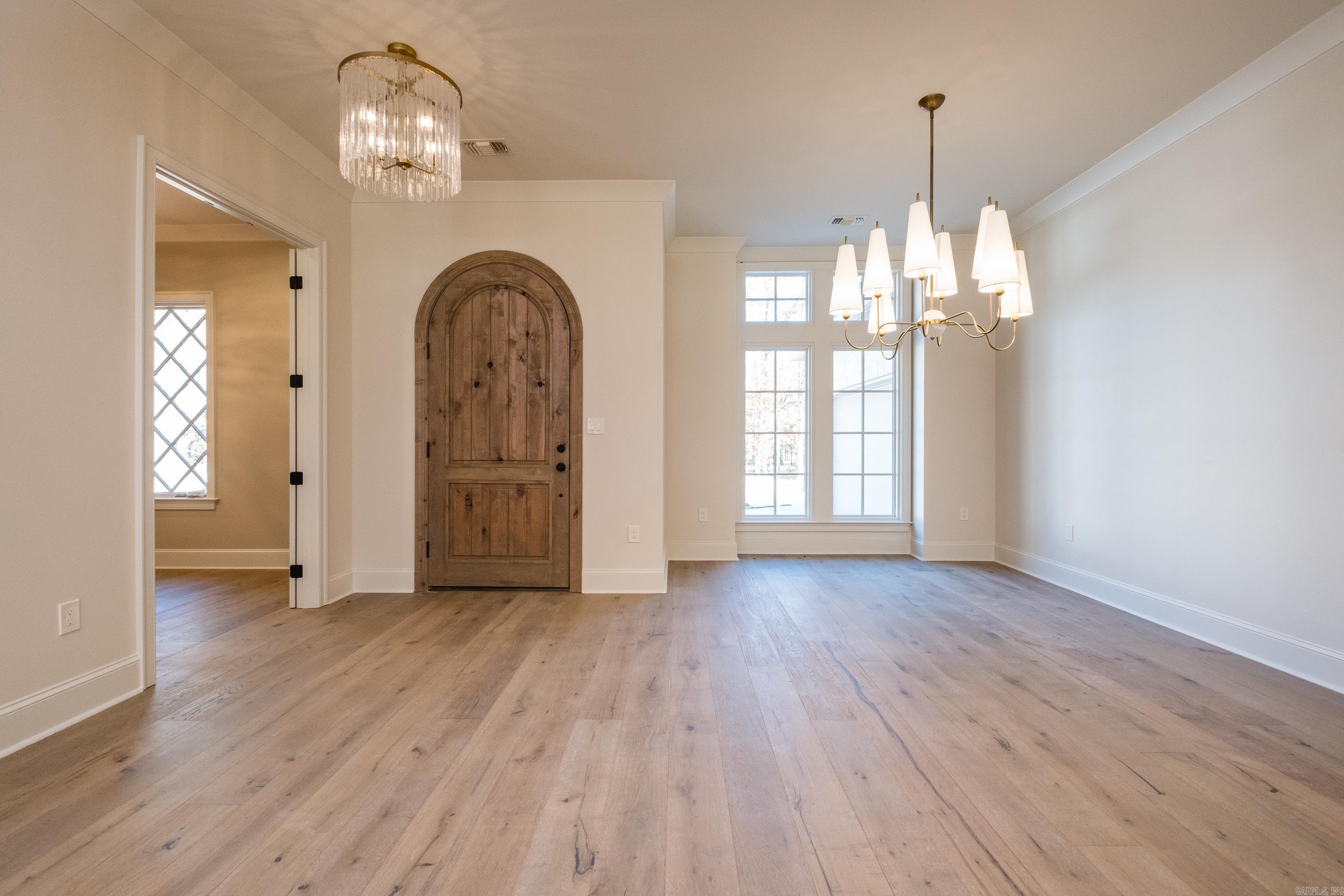 CHENAL VALLEY "MIRAMONT CIRCLE" - Residential