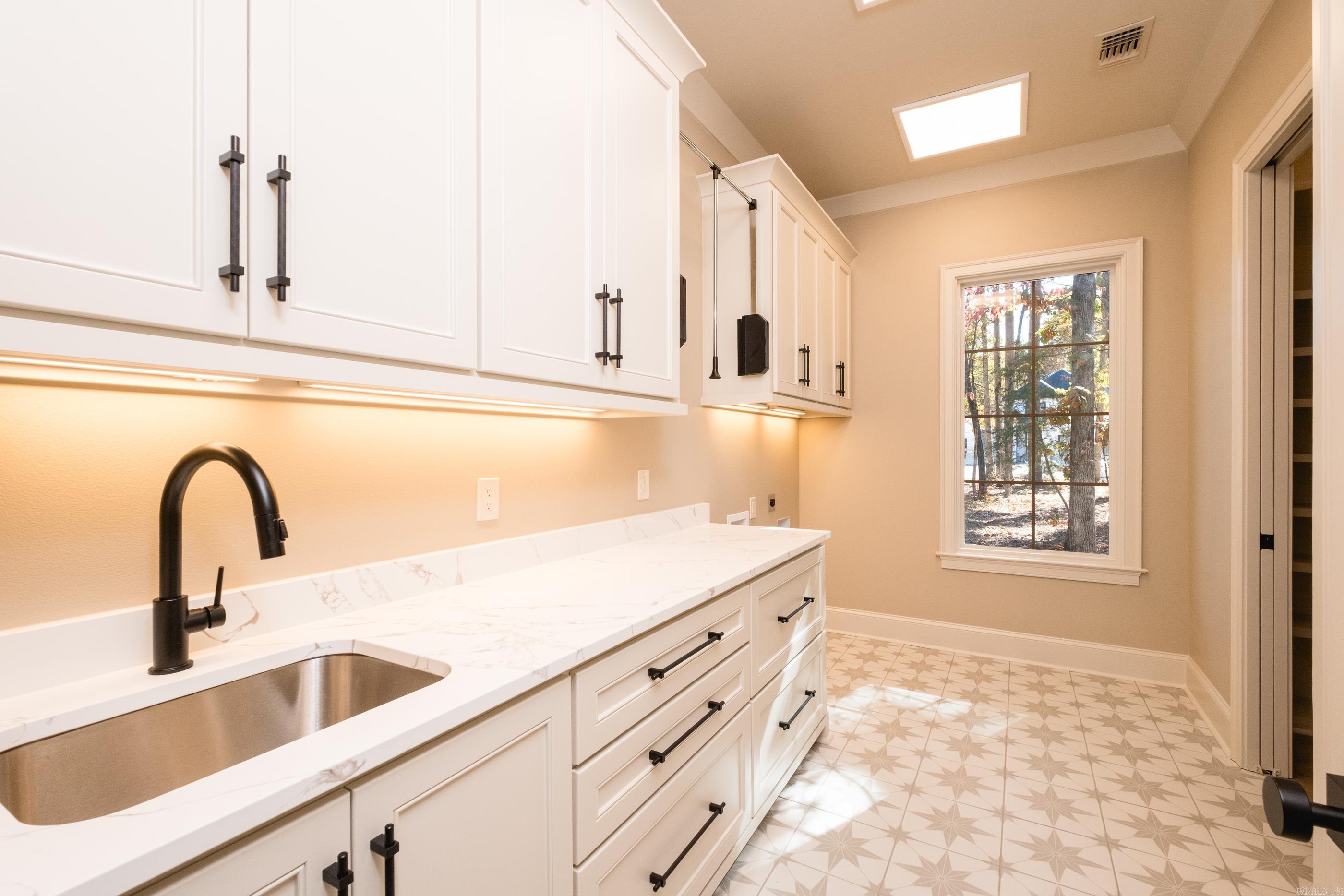 CHENAL VALLEY "MIRAMONT CIRCLE" - Residential