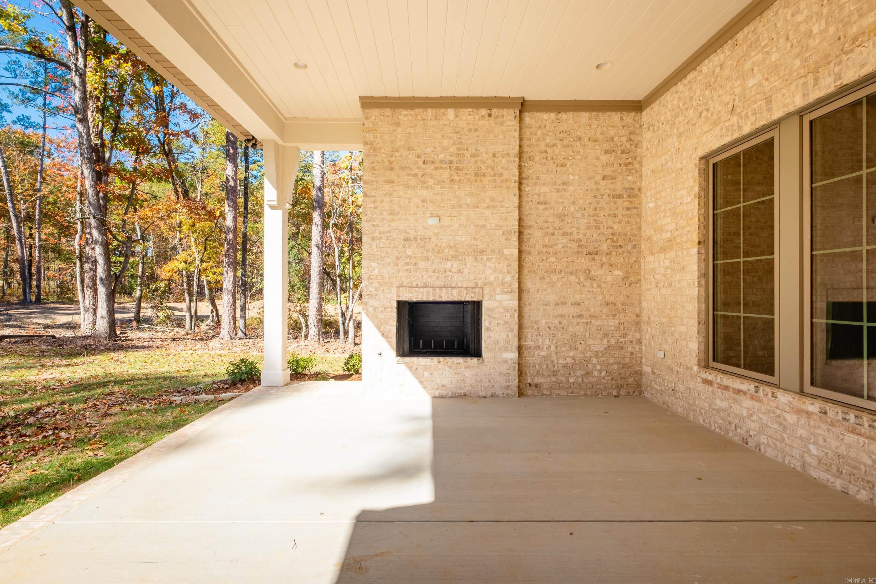 CHENAL VALLEY "MIRAMONT CIRCLE" - Residential