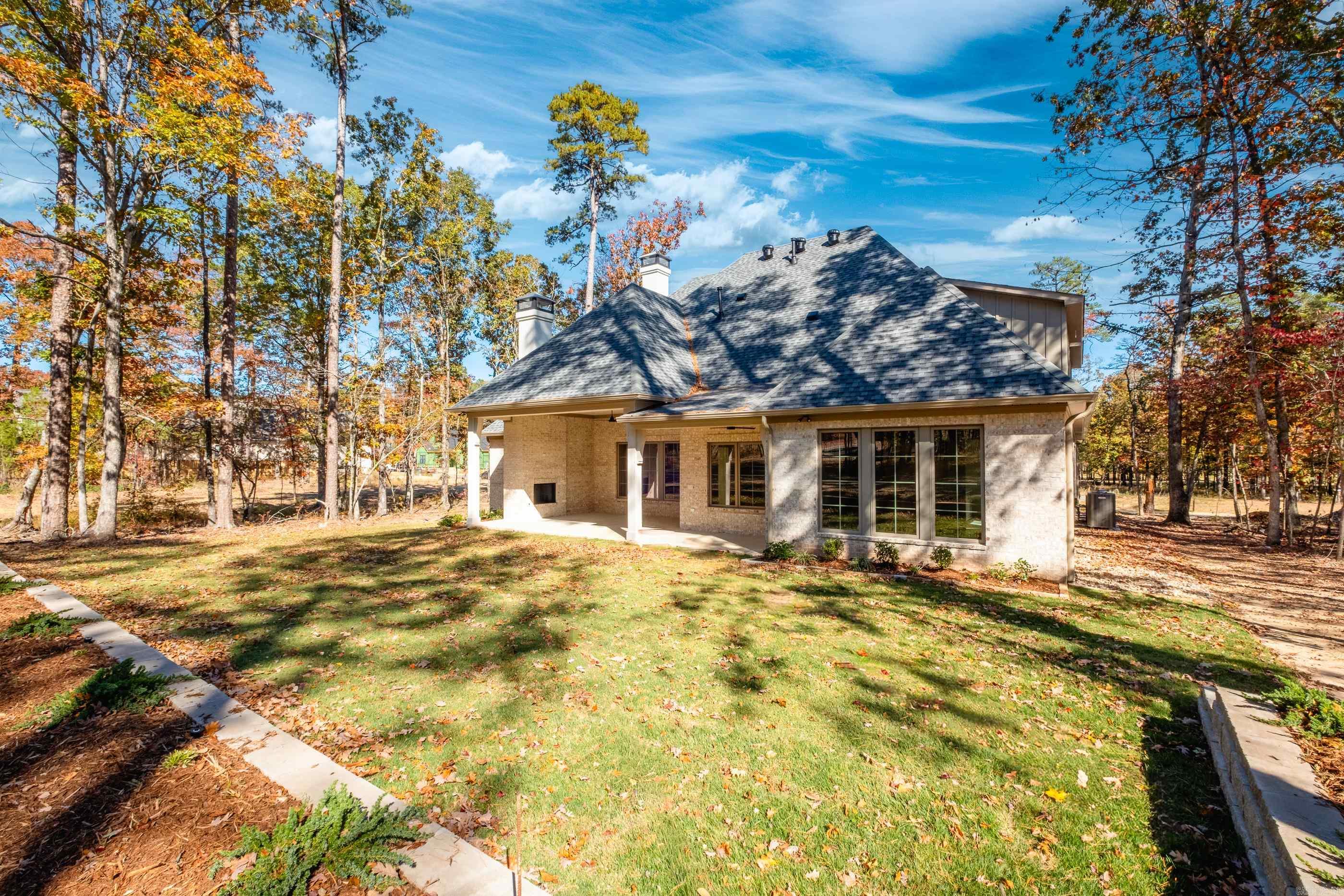 CHENAL VALLEY "MIRAMONT CIRCLE" - Residential