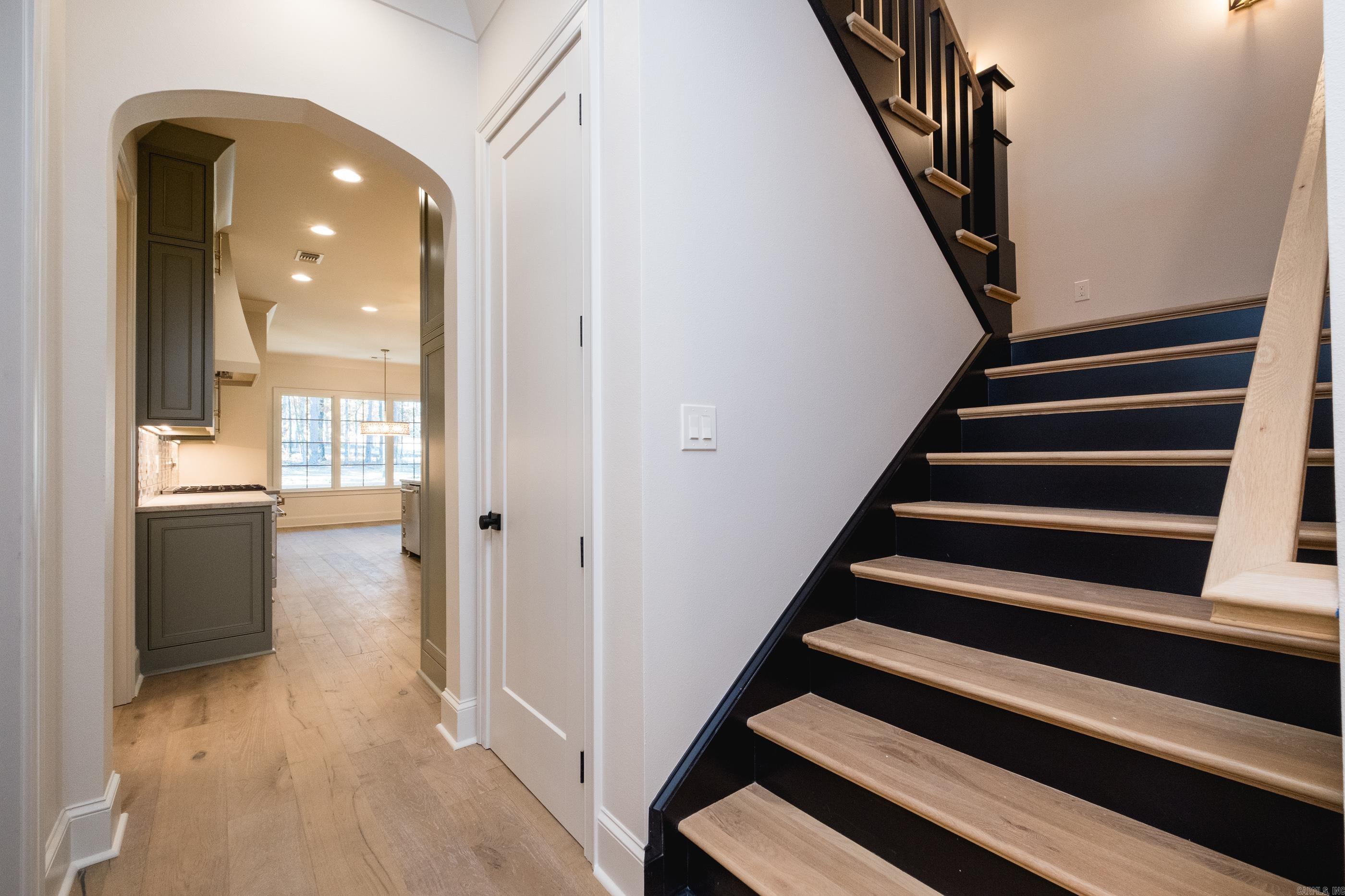 CHENAL VALLEY "MIRAMONT CIRCLE" - Residential