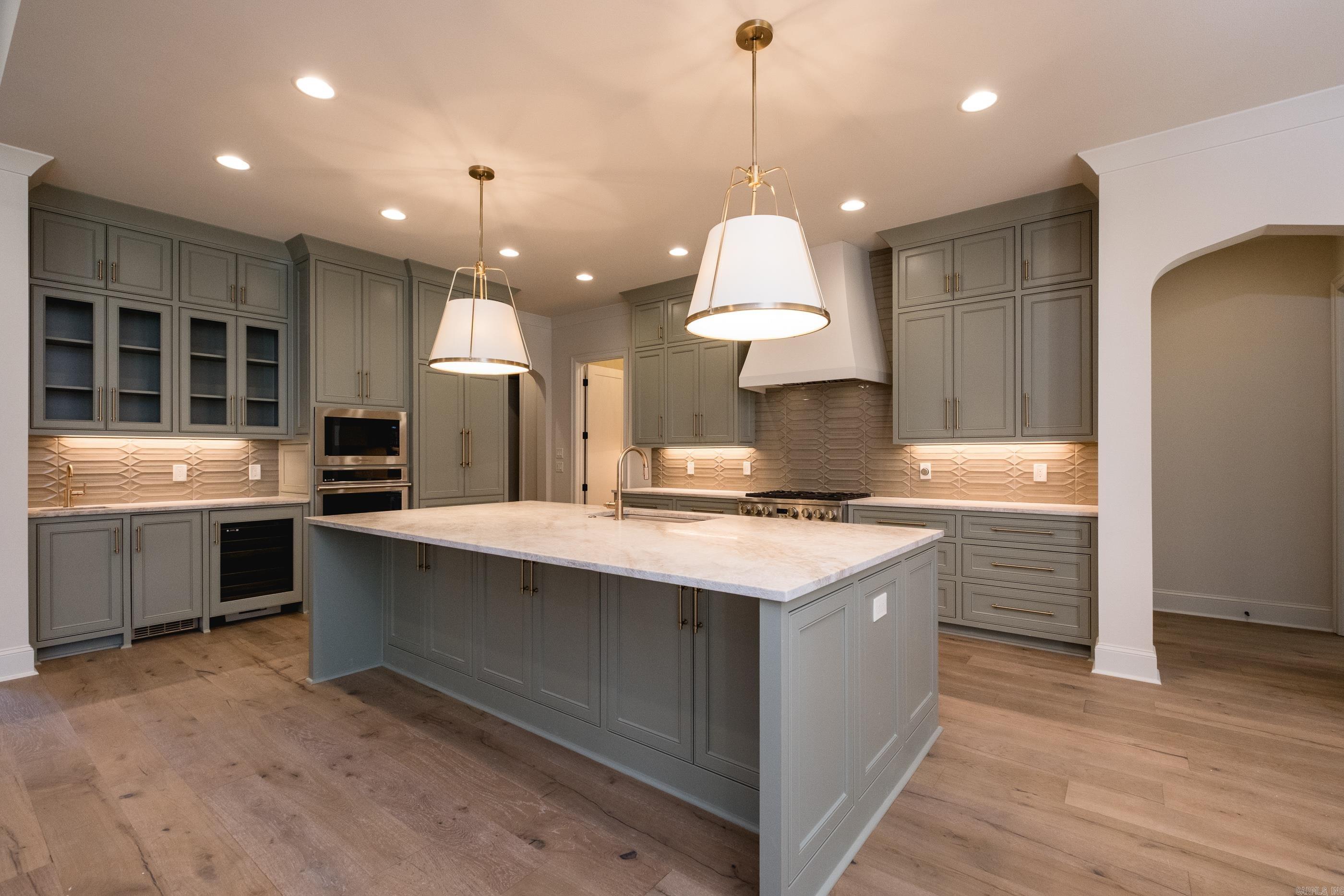 CHENAL VALLEY "MIRAMONT CIRCLE" - Residential