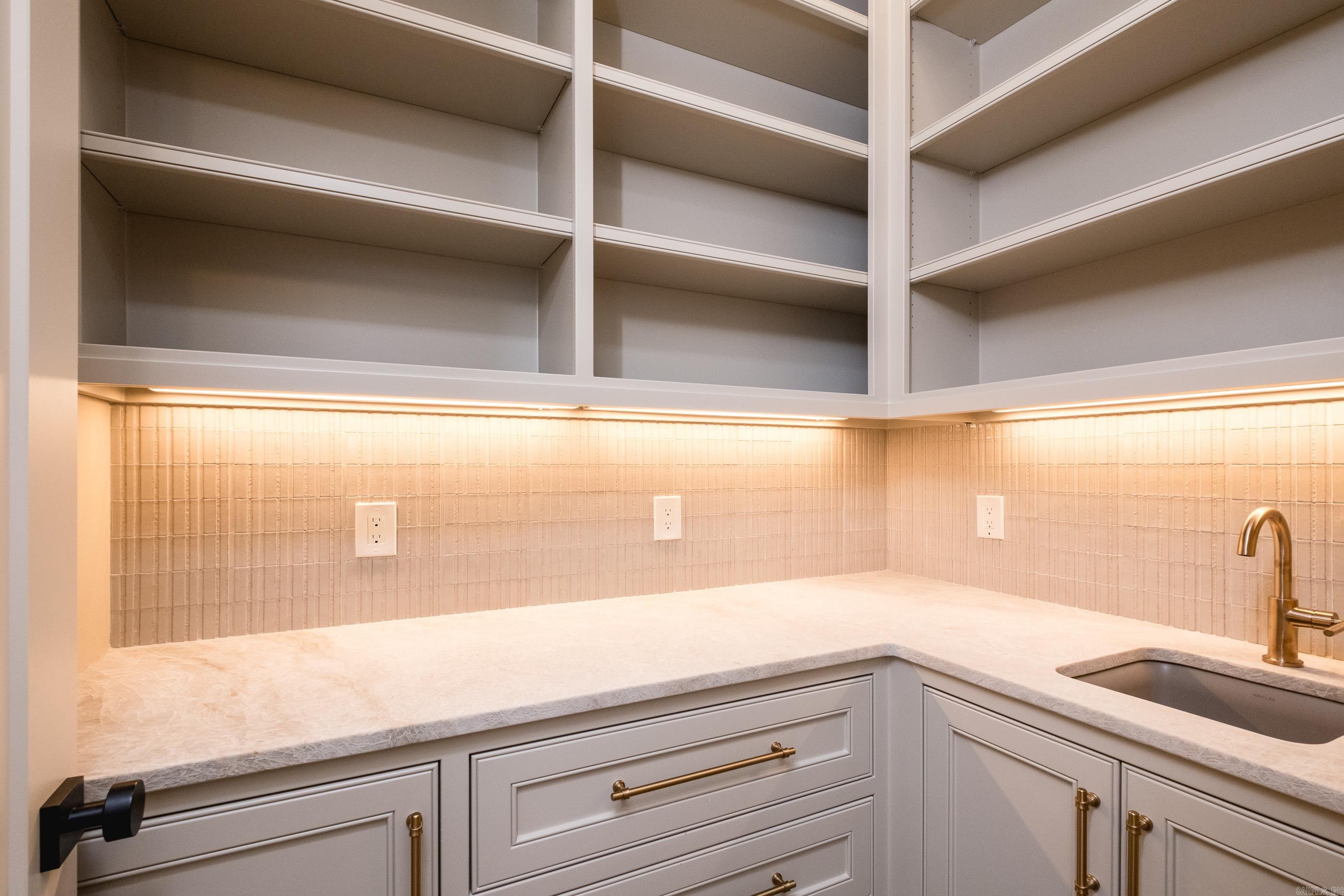 CHENAL VALLEY "MIRAMONT CIRCLE" - Residential