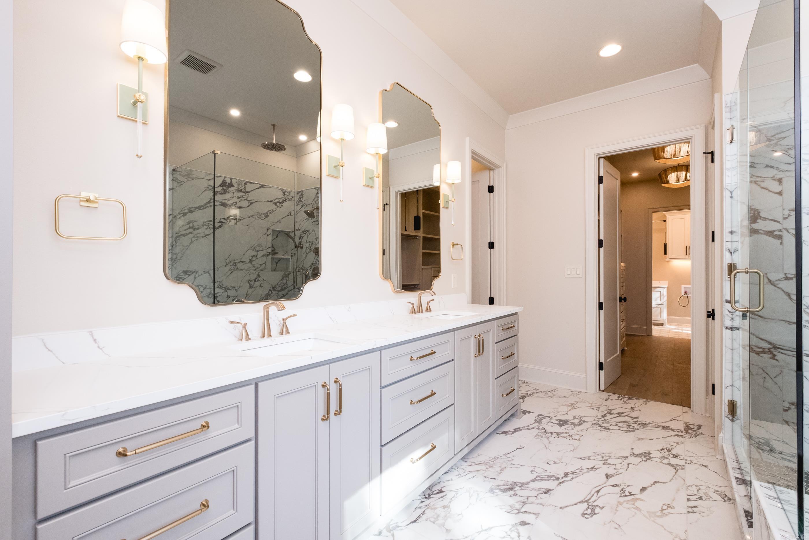 CHENAL VALLEY "MIRAMONT CIRCLE" - Residential