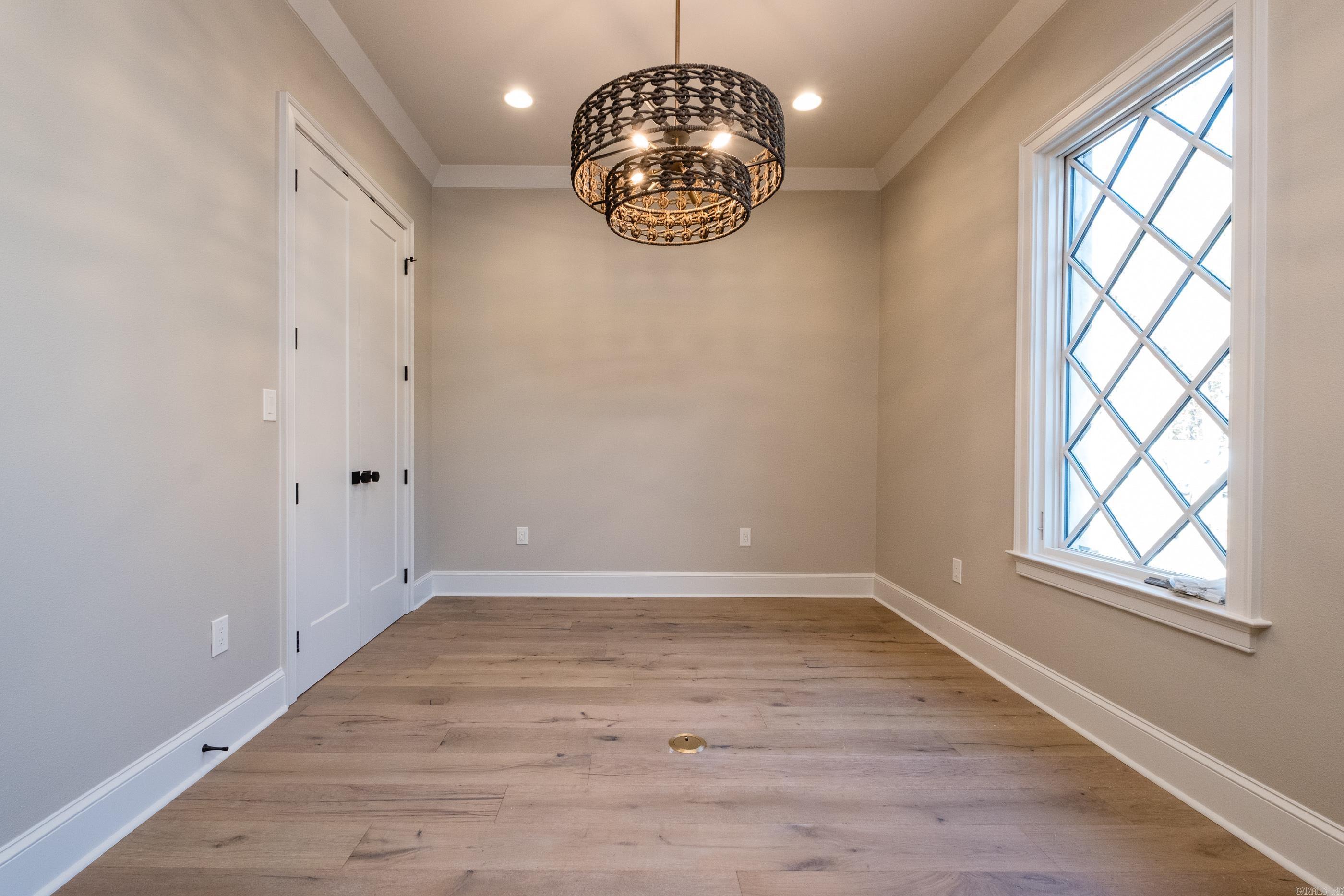 CHENAL VALLEY "MIRAMONT CIRCLE" - Residential