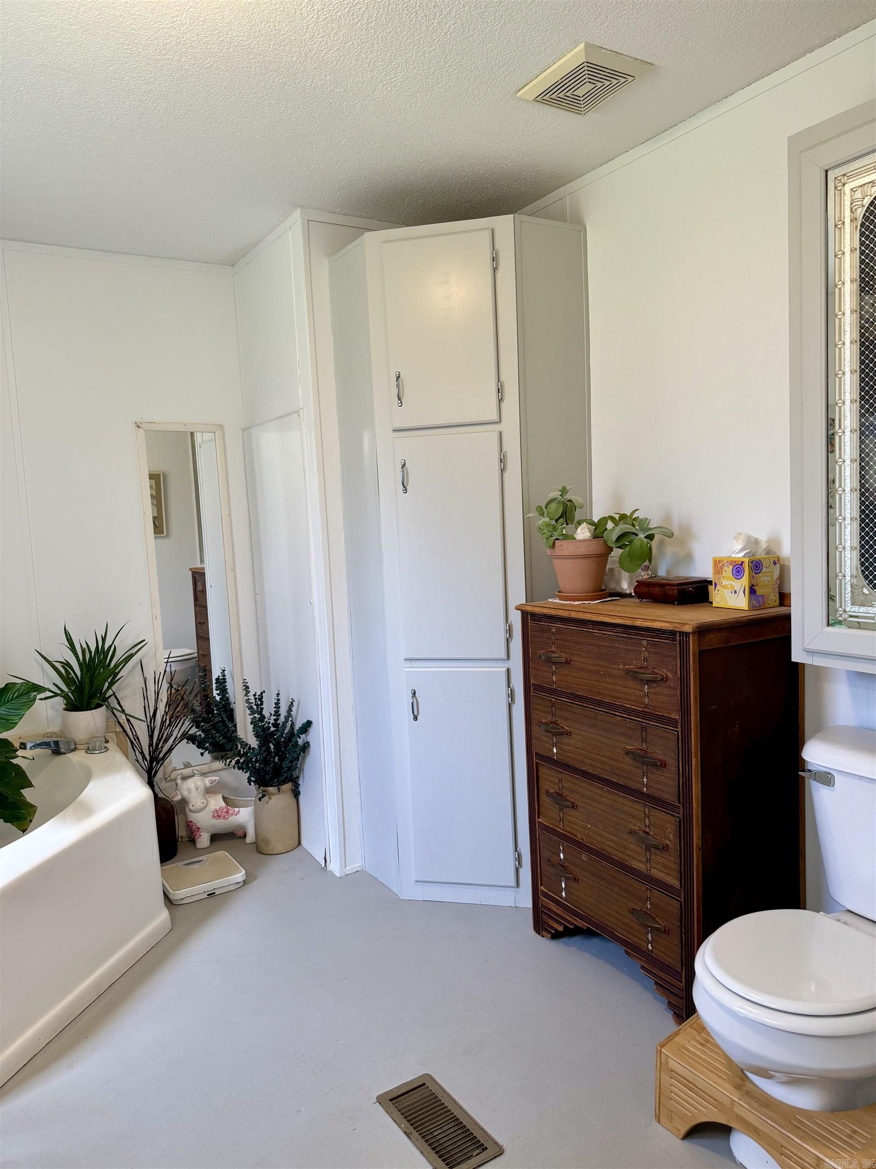 PINEY WOODS ESTATES - Residential