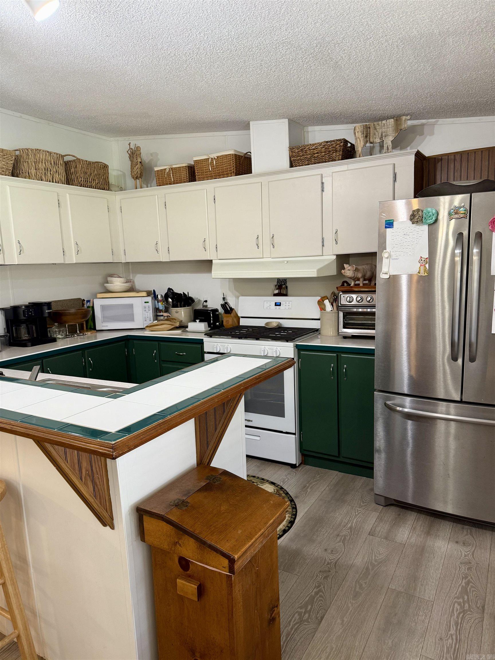 PINEY WOODS ESTATES - Residential