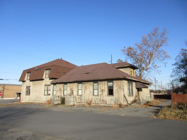 Woodruff W & S - Commercial Sale