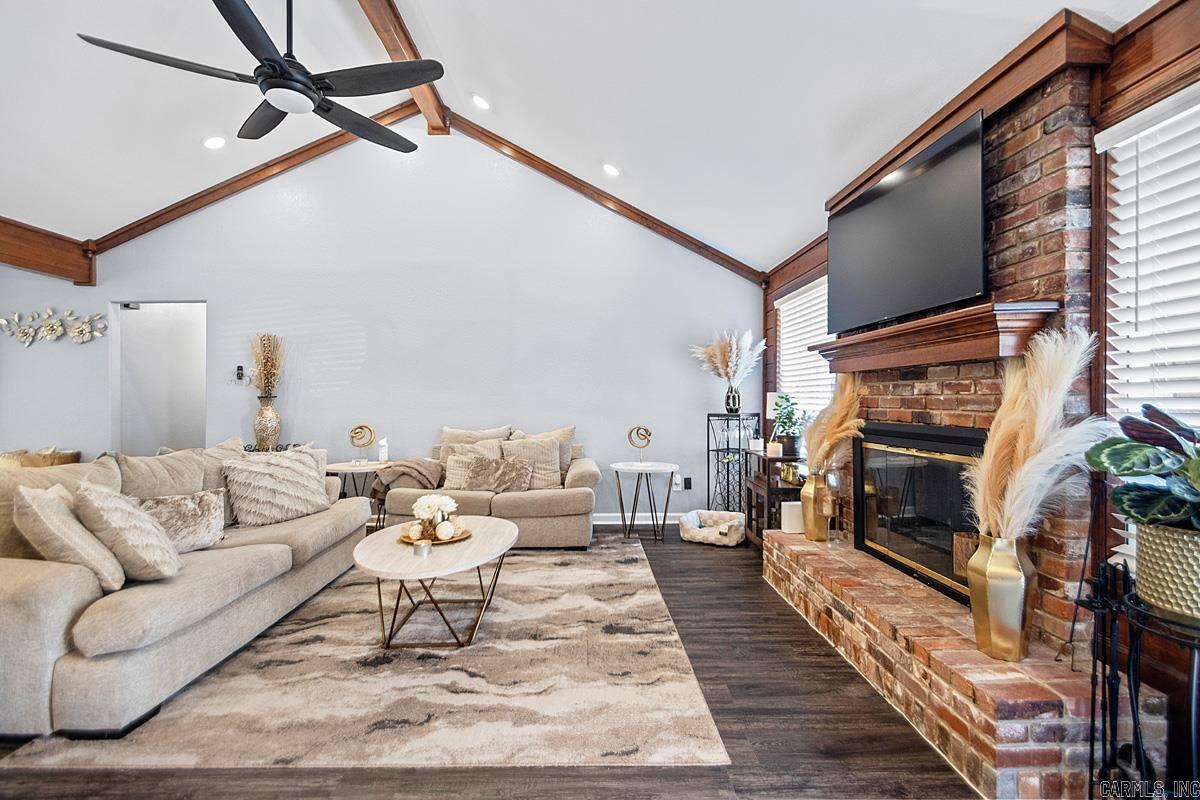 OTTER CREEK COMMUNITY - Residential