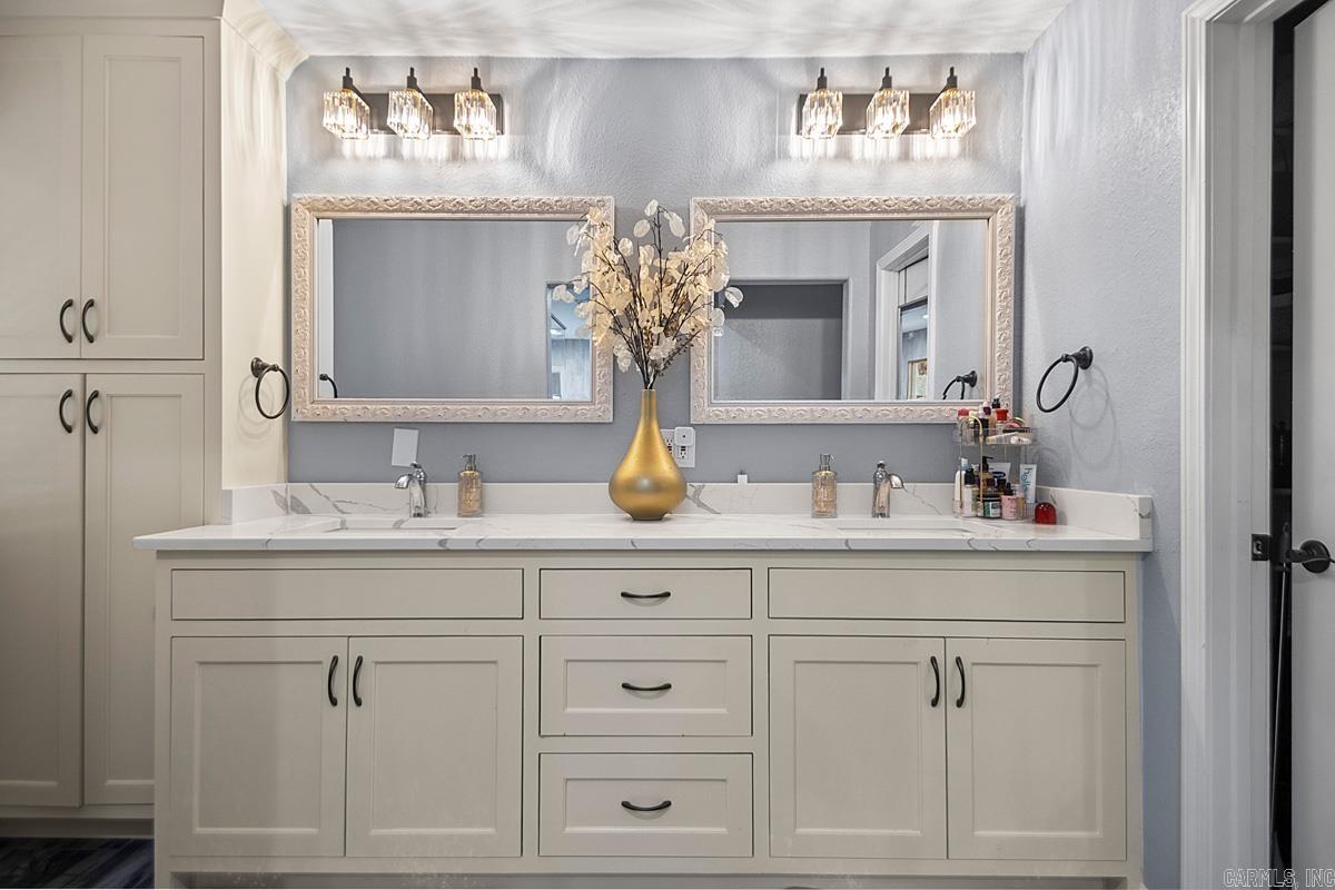 OTTER CREEK COMMUNITY - Residential