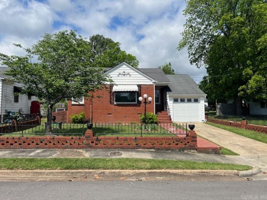 Welcome to 1103 Olive Street, a charming residence nestled in the heart of Jonesboro. This updated home features 2 living areas, 2 beds and 2 baths. Recent updates include fresh paint, LVP flooring, updated bathrooms, and stainless appliances. Located in a vibrant neighborhood, 1103 Olive Street offers easy access to local amenities, schools, parks, and downtown Jonesboro.