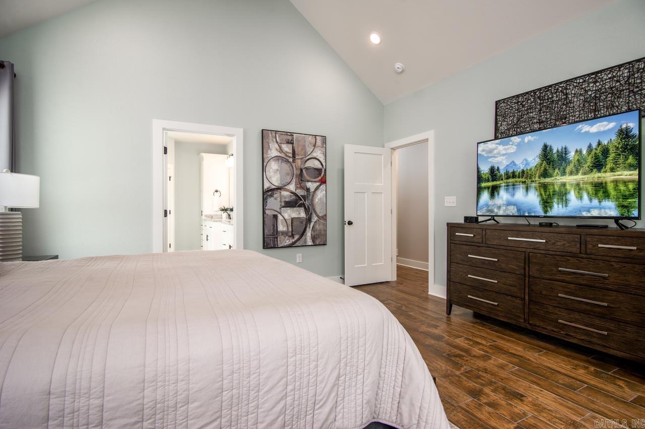 WOODRIDGE - Residential