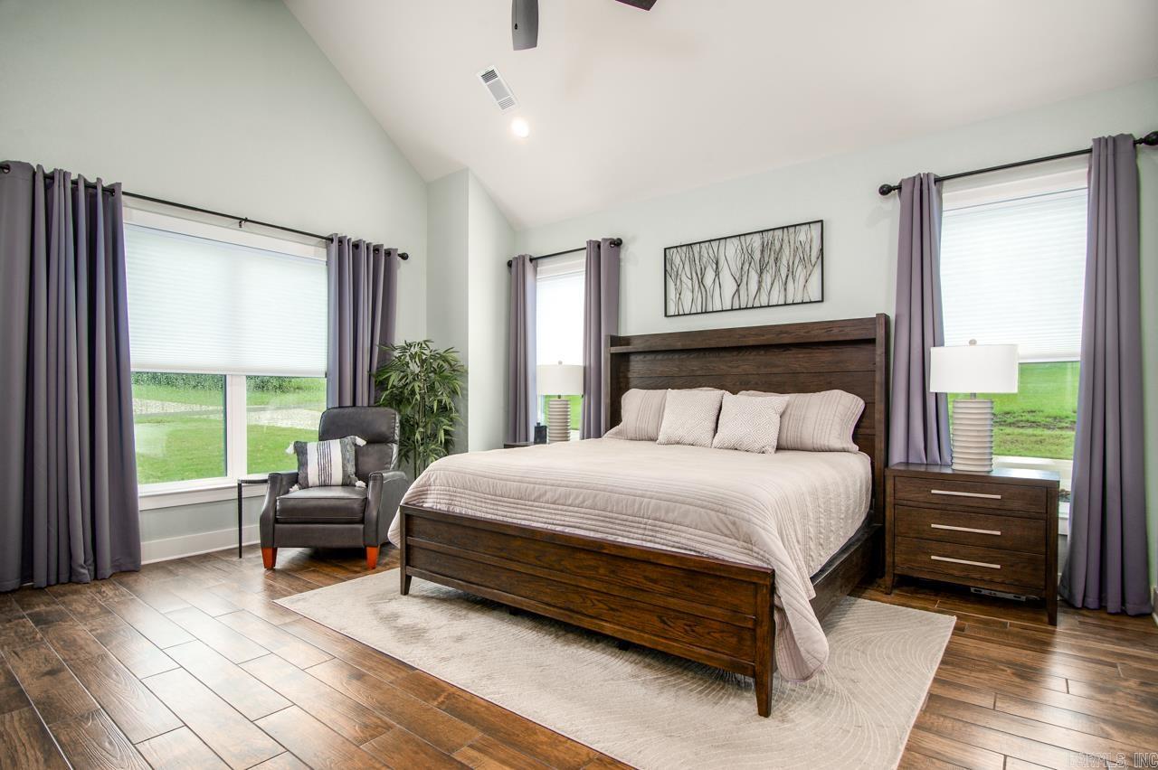 WOODRIDGE - Residential