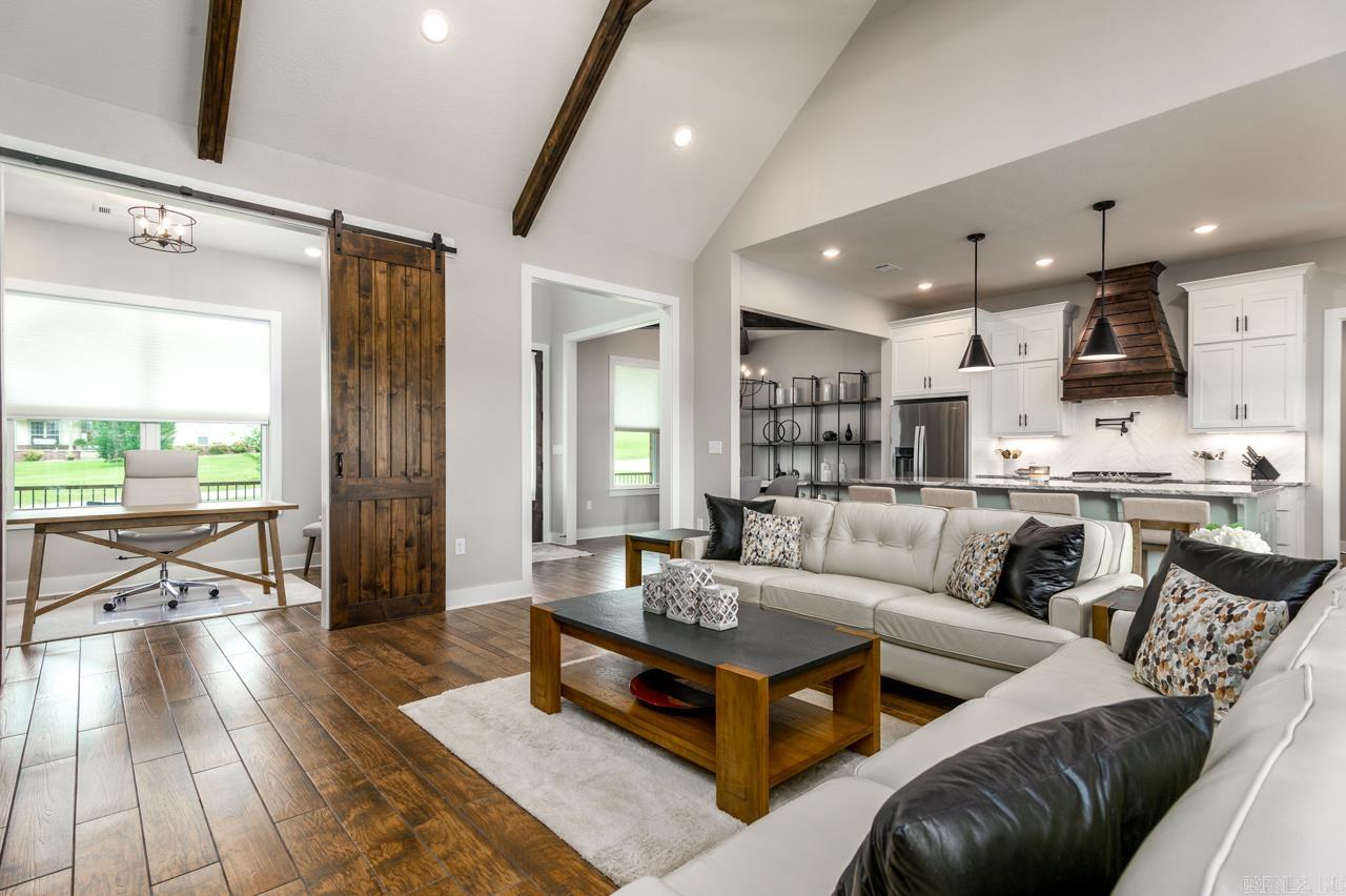 WOODRIDGE - Residential