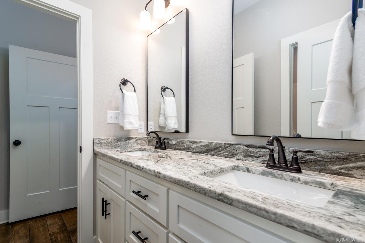 WOODRIDGE - Residential