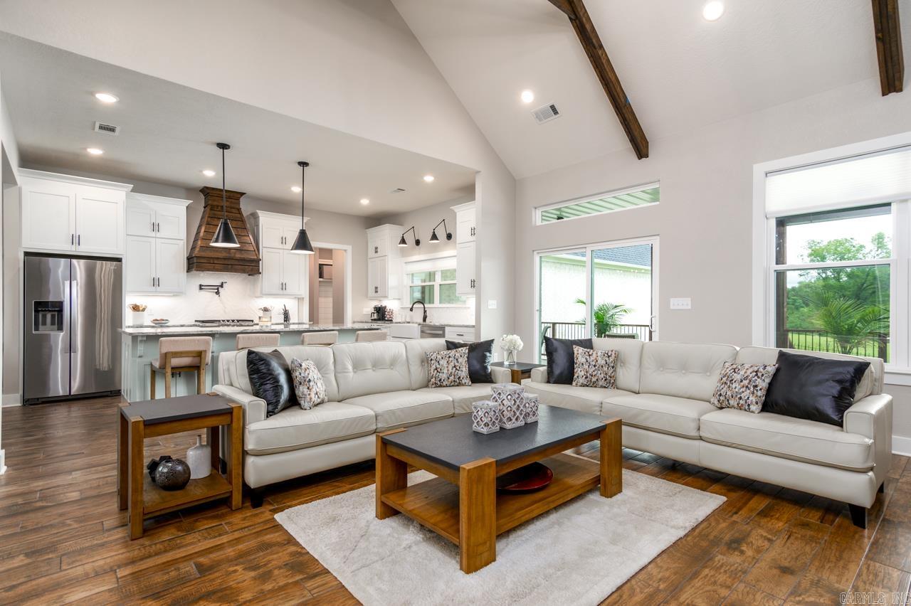 WOODRIDGE - Residential
