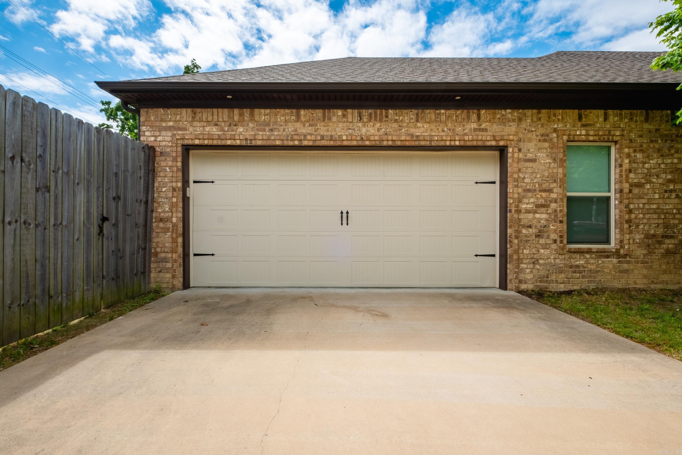 CAMMACK WOODS - Residential