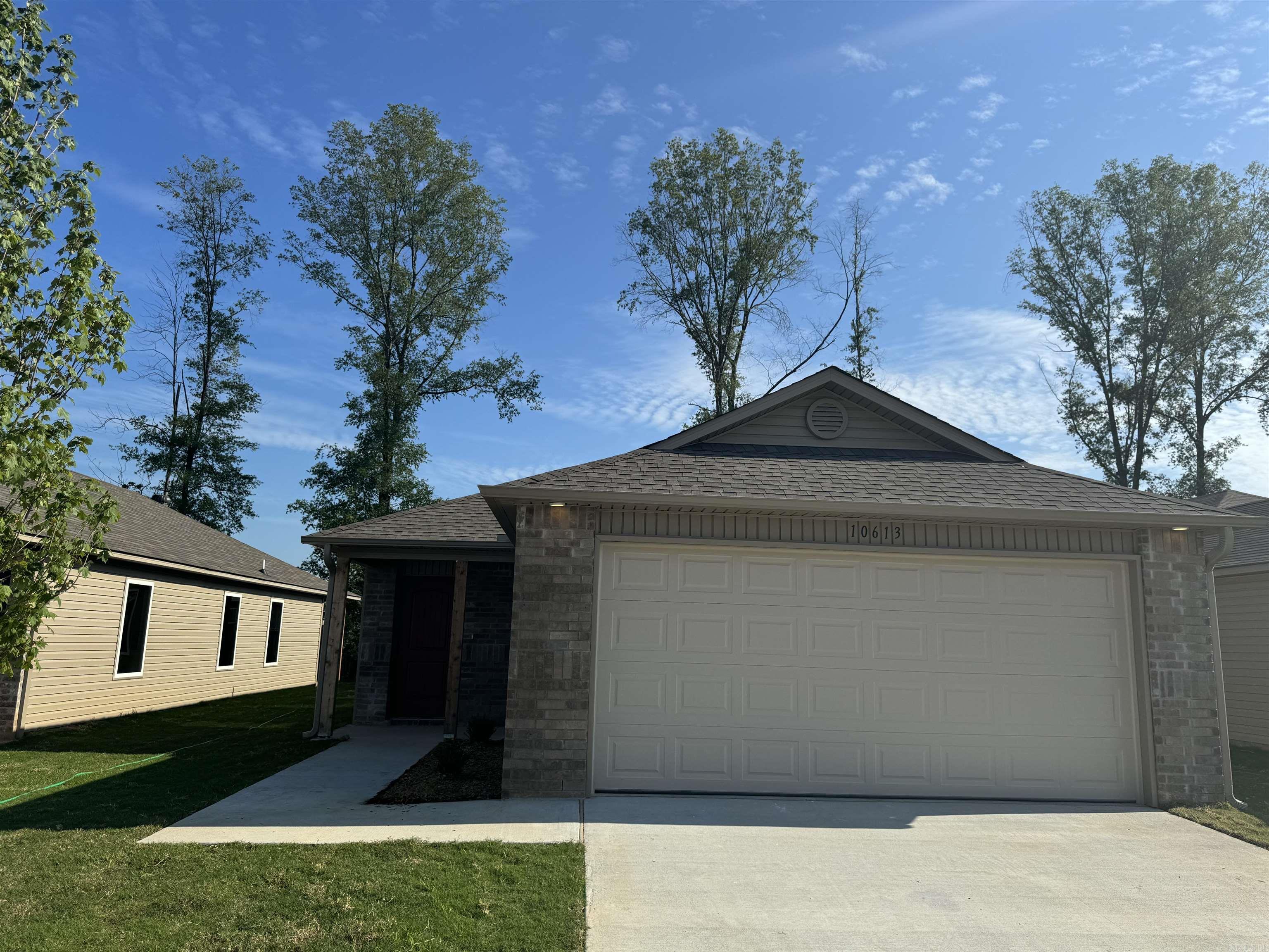 COUNTRY CLUB OF ARK THE - Residential