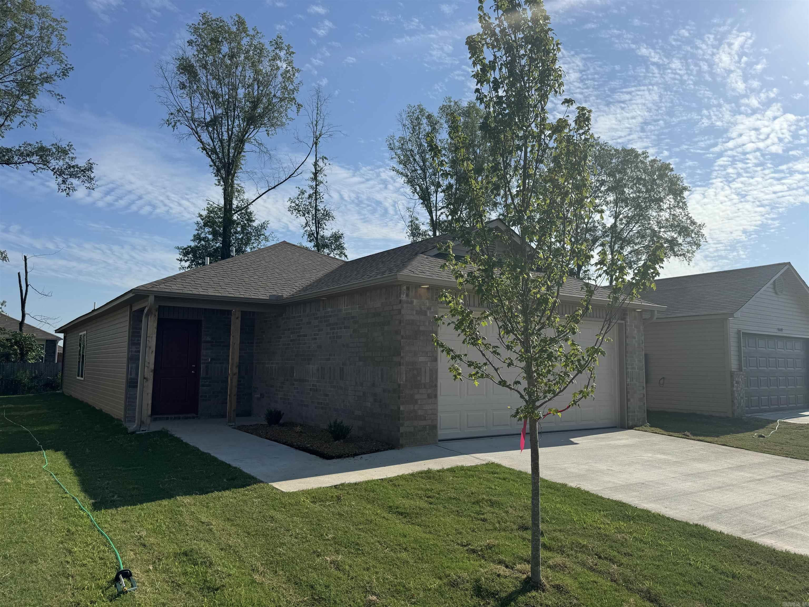 COUNTRY CLUB OF ARK THE - Residential