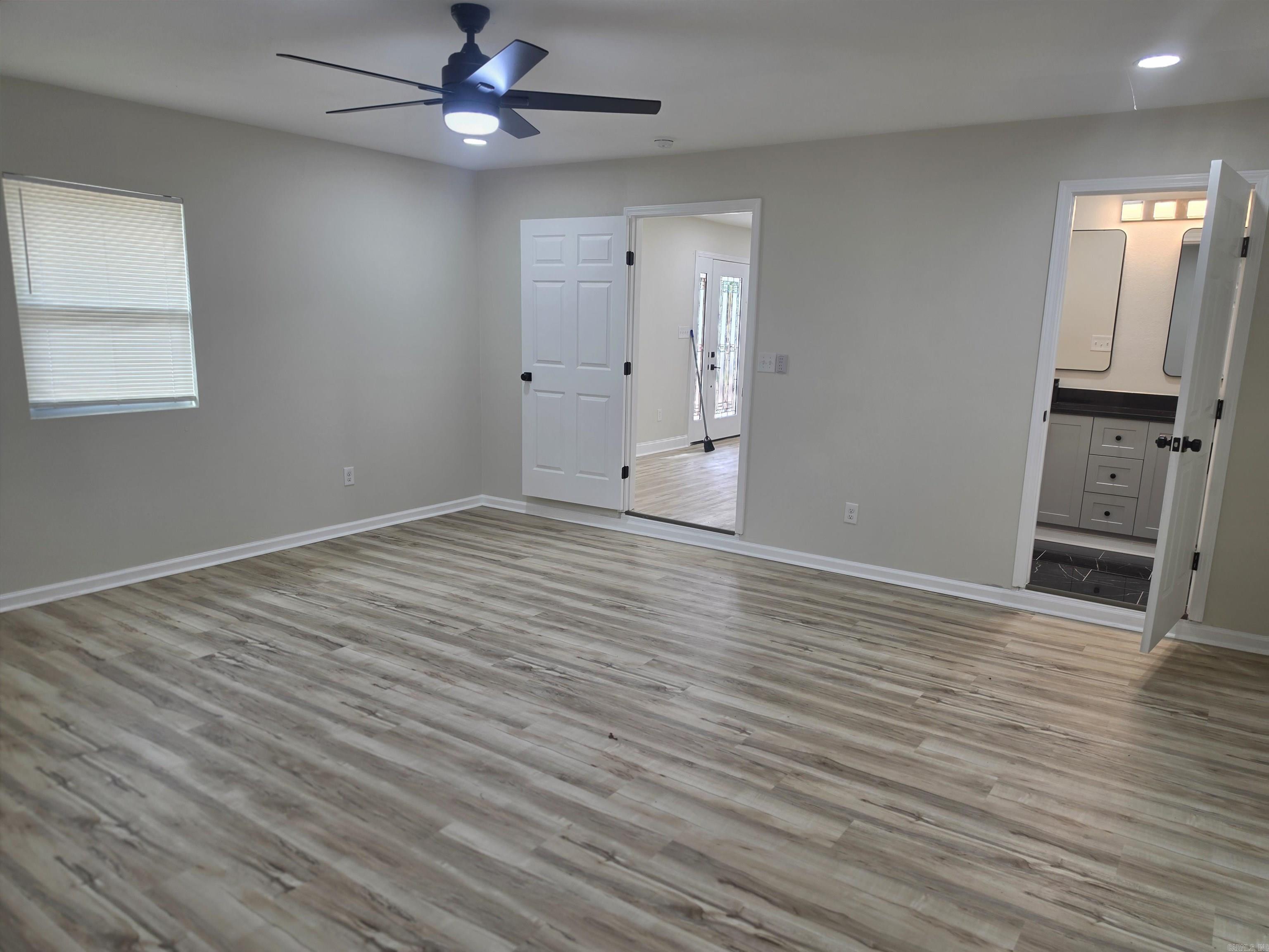 MEADOWCLIFF - Residential