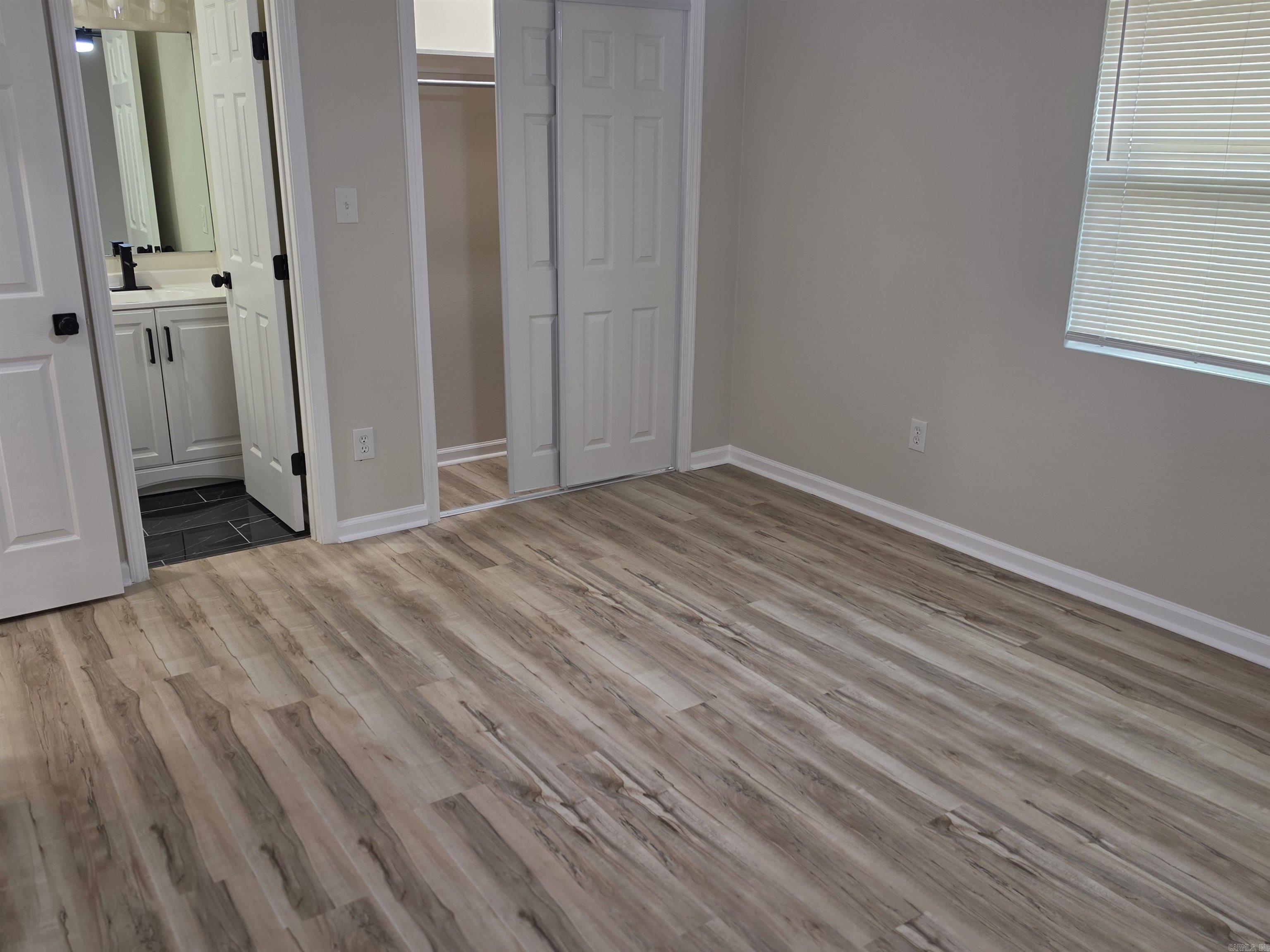 MEADOWCLIFF - Residential