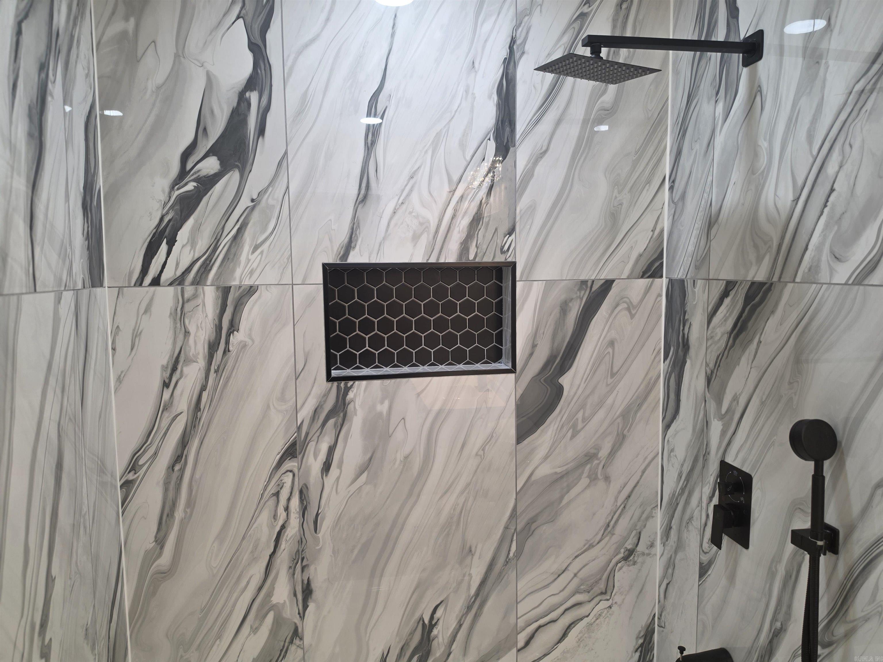 MEADOWCLIFF - Residential