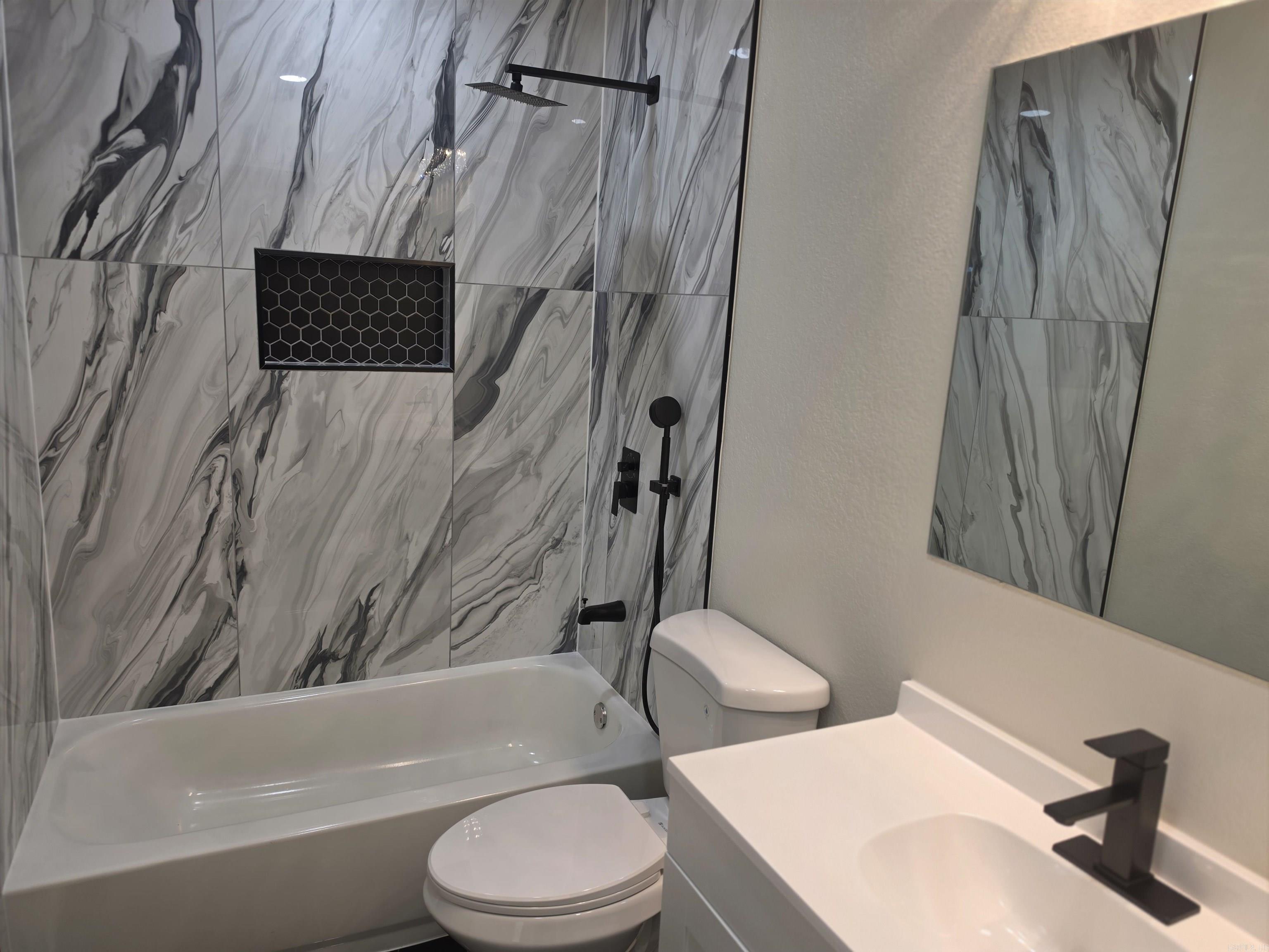 MEADOWCLIFF - Residential