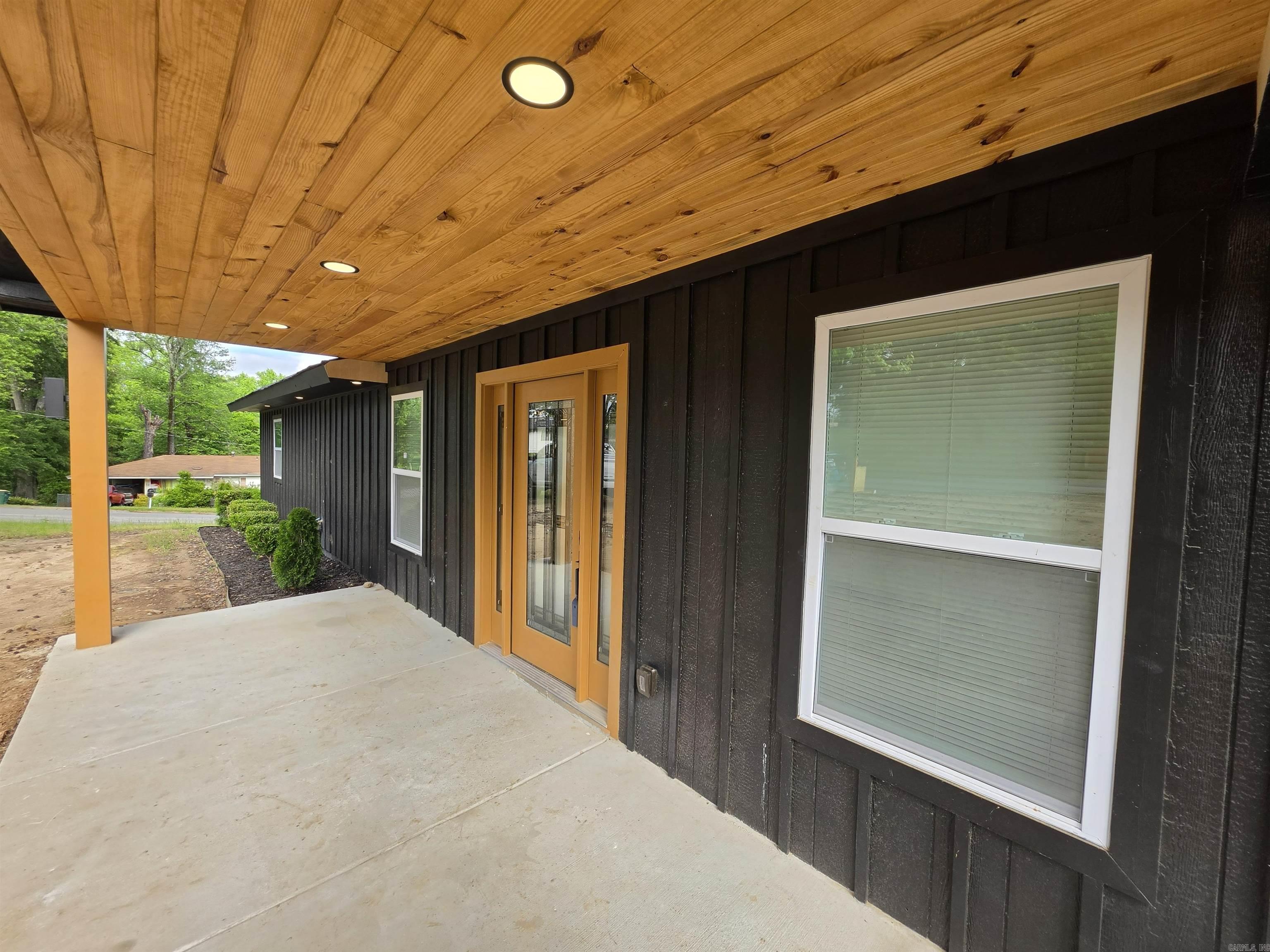 MEADOWCLIFF - Residential