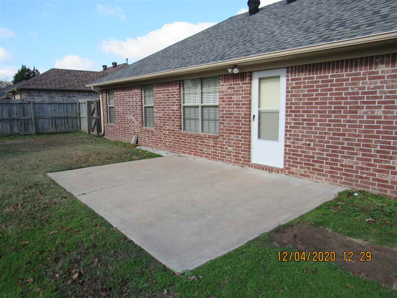 Oak Meadows - Residential Lease