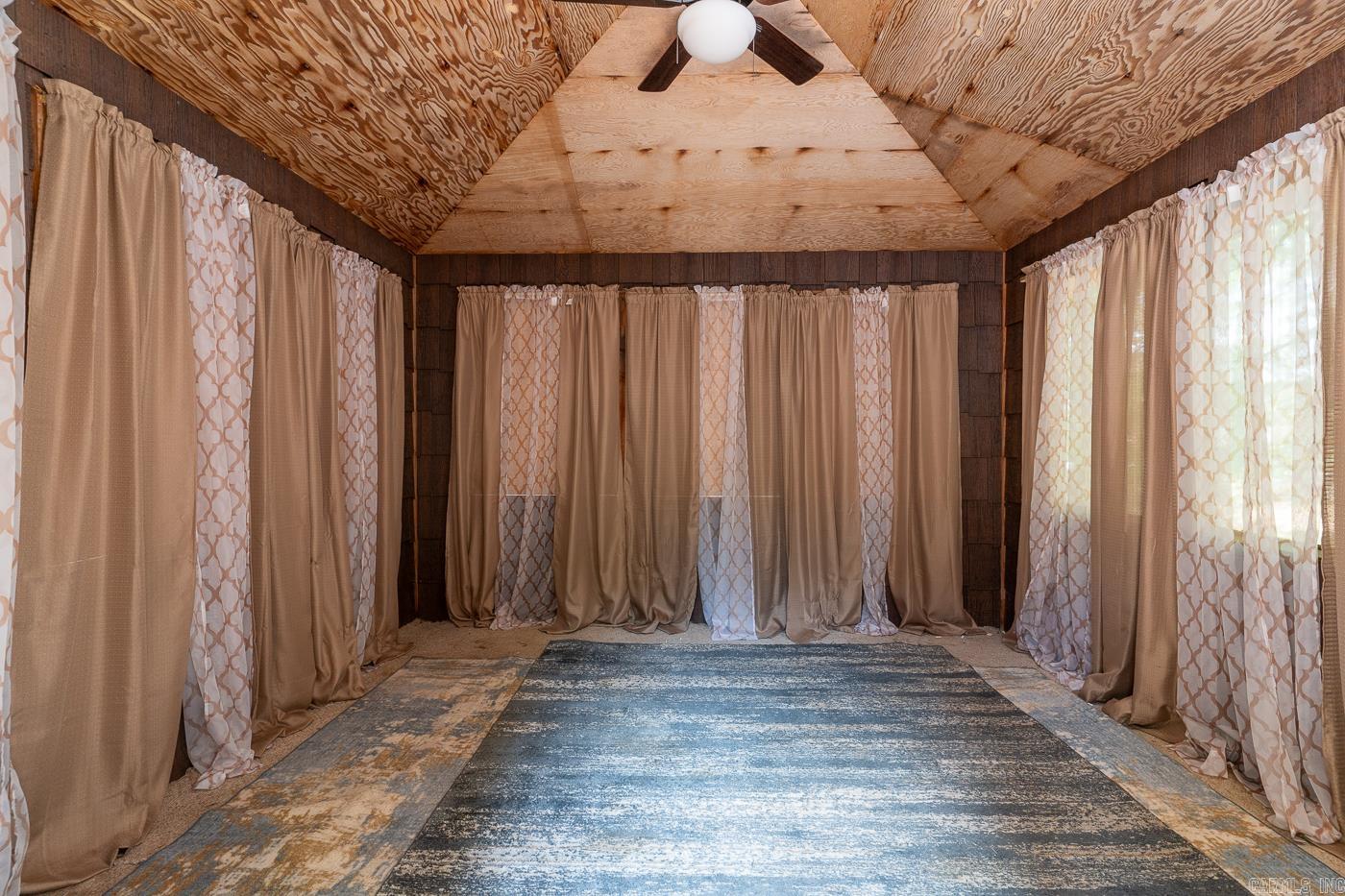 SUNSET HILLS - Residential