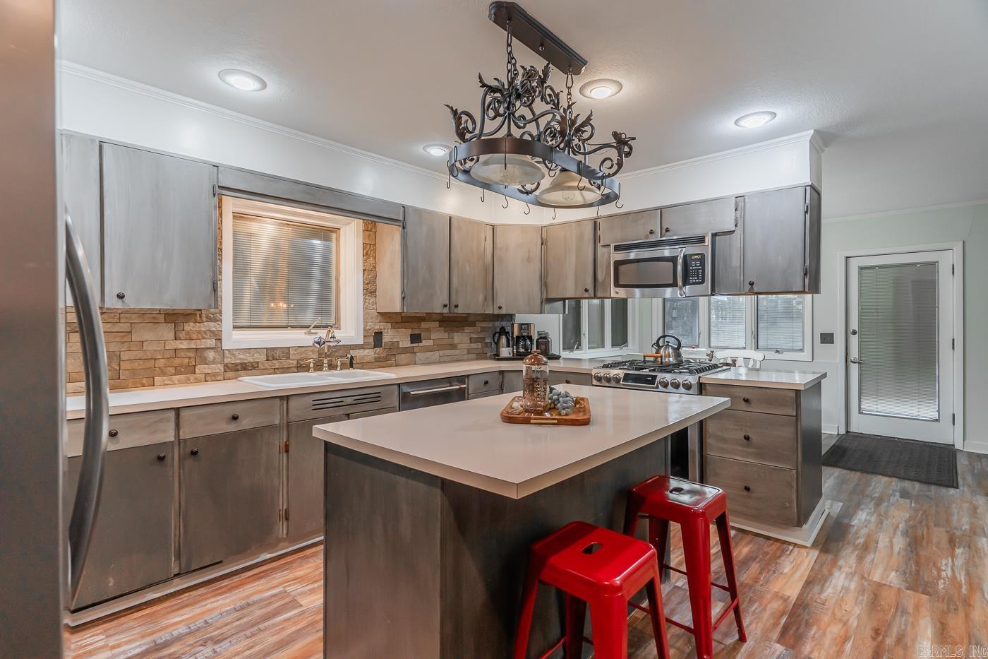 SUNSET HILLS - Residential