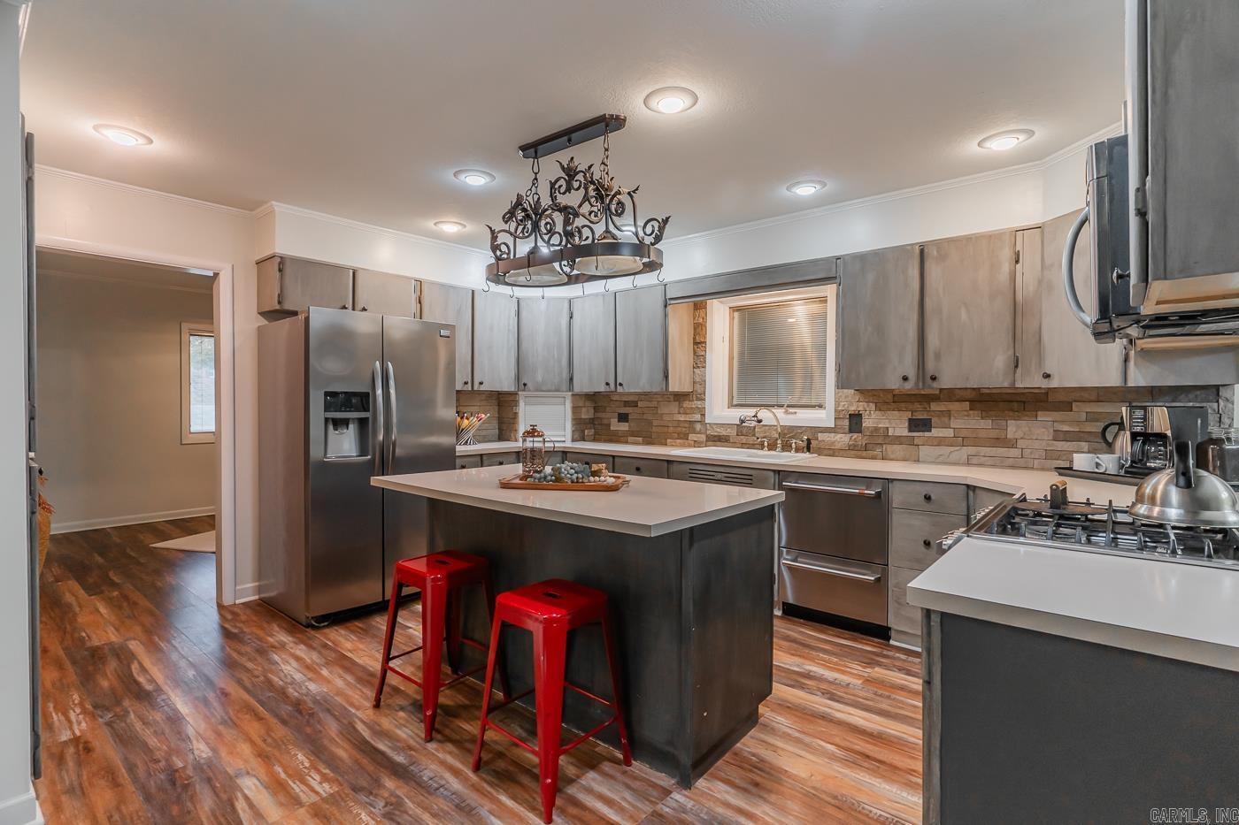 SUNSET HILLS - Residential