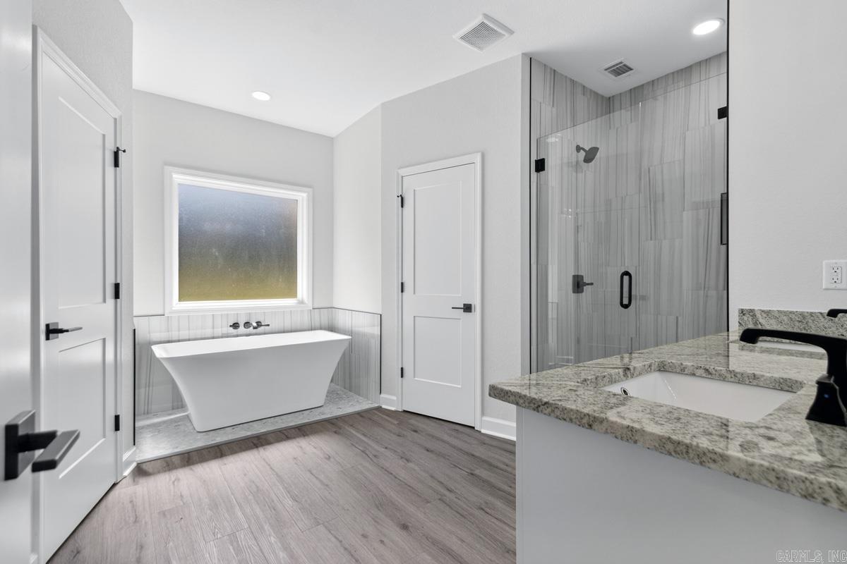 WINCHESTER ESTATES - Residential