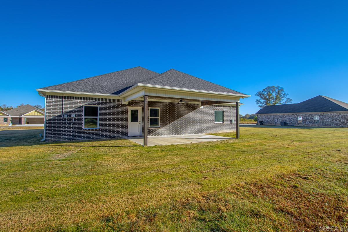 WINCHESTER ESTATES - Residential