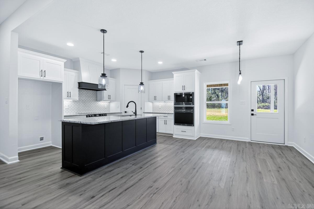 WINCHESTER ESTATES - Residential