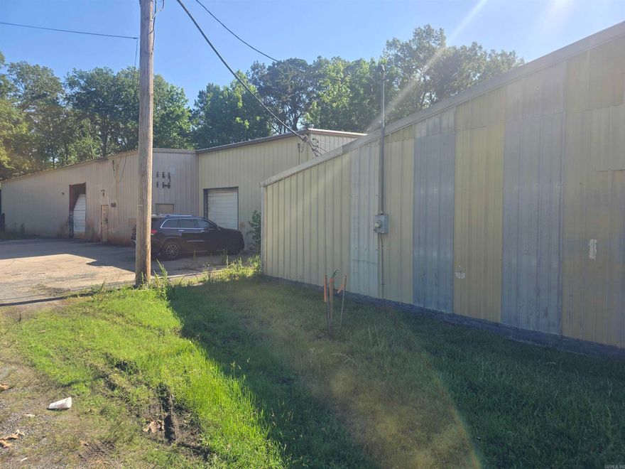 TWO warehouses!  Prime commercial opportunity on the corner of high-traffic Sheridan Road and Jackson offering excellent visibility and accessibility, making it an ideal service-base business location!  Call today for a showing!