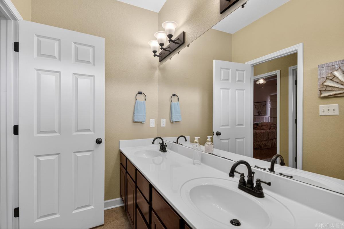 AARONFIELD - Residential