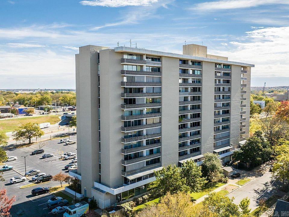 Freshly updated condo featuring new paint and carpet, situated on the 7th floor with expansive views of the city. Ideally located with quick access to the freeway and all the attractions of downtown Little Rock. Residents enjoy amenities including a pool, hospitality room, and fitness center. This move-in ready unit offers low-maintenance living in a secure building. No pets and no short-term rentals allowed.