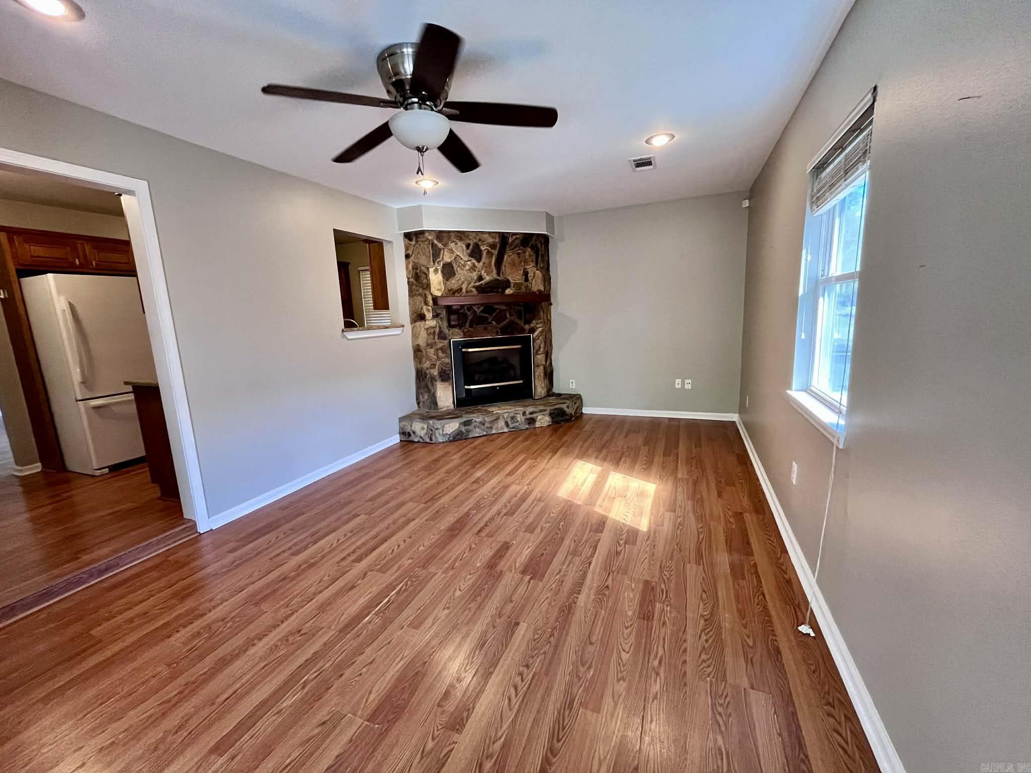 ORIGINAL TOWN-BRYANT - Residential