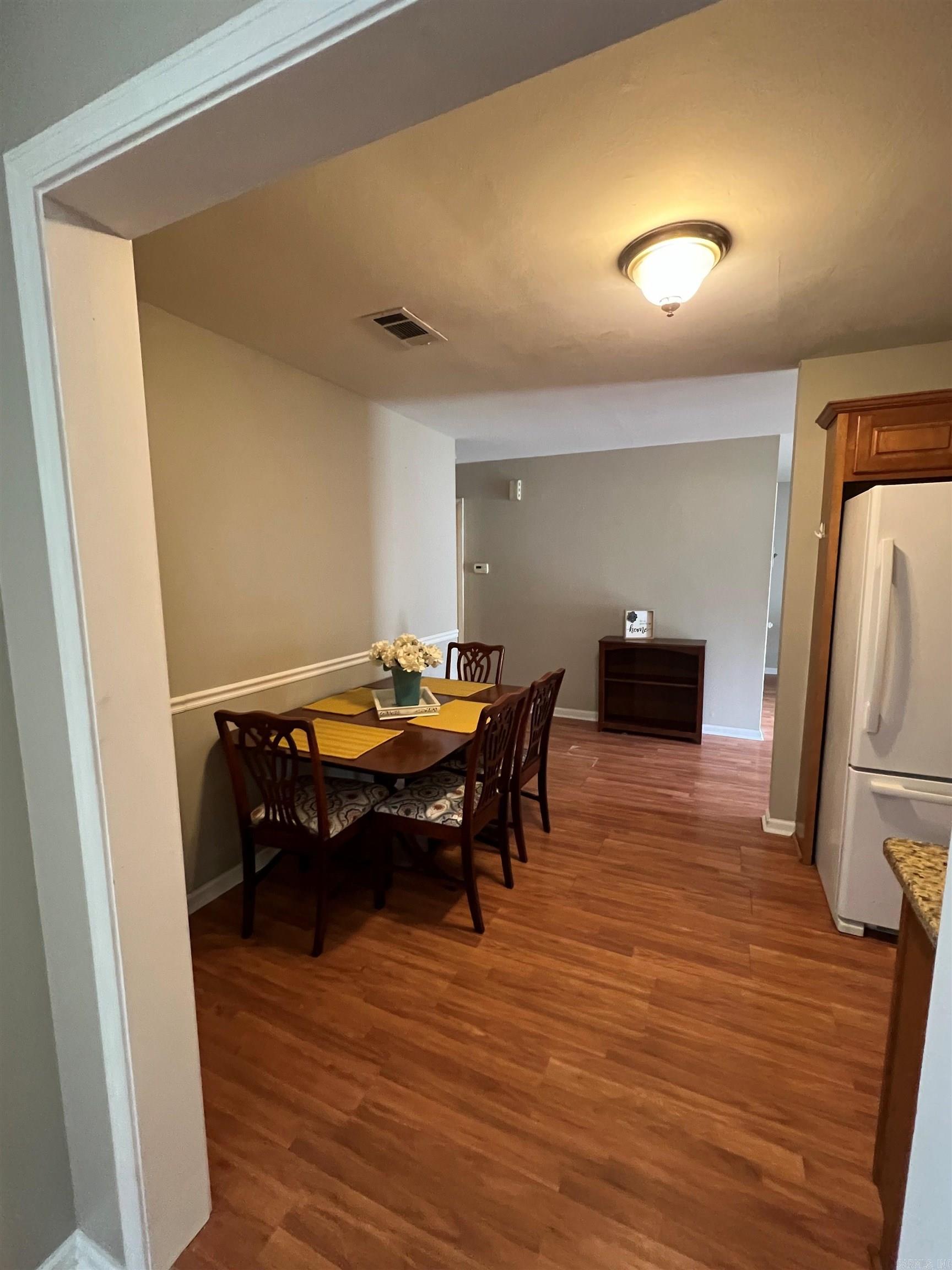 ORIGINAL TOWN-BRYANT - Residential