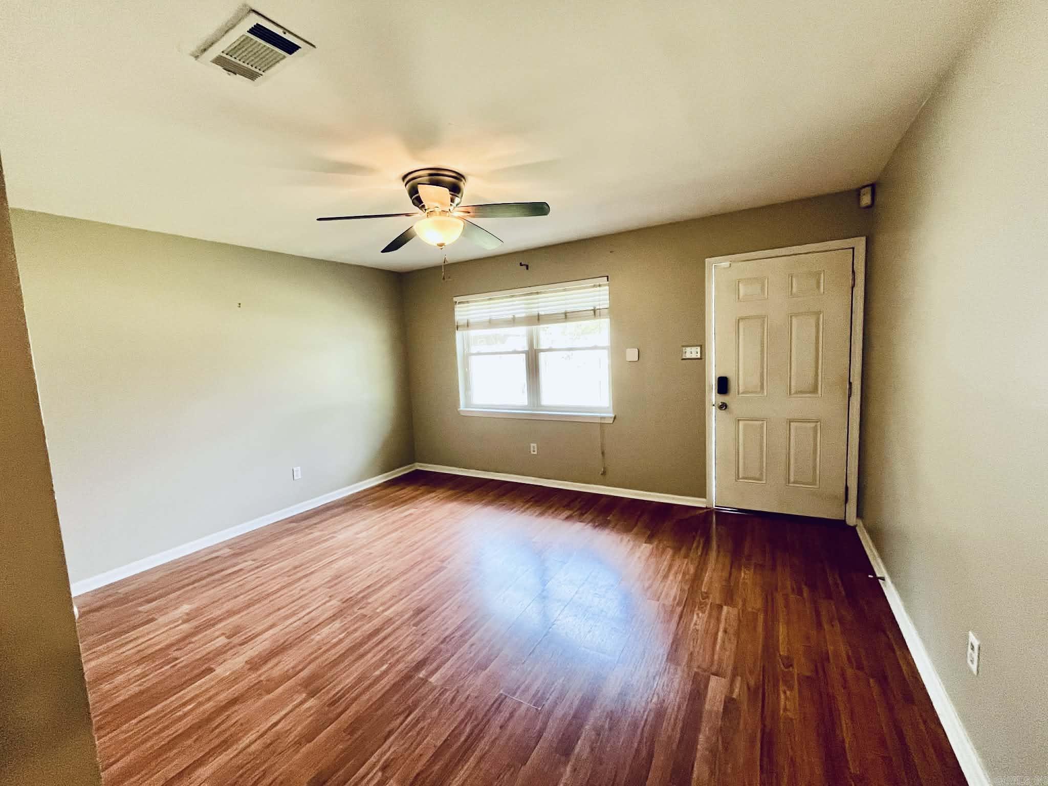 ORIGINAL TOWN-BRYANT - Residential