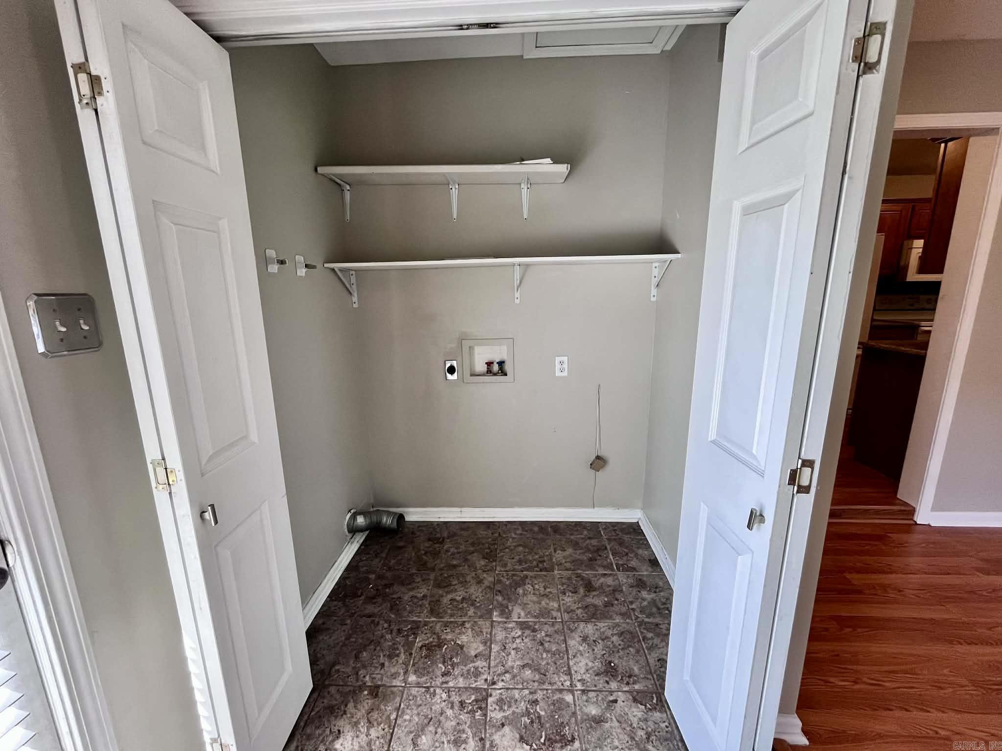 ORIGINAL TOWN-BRYANT - Residential