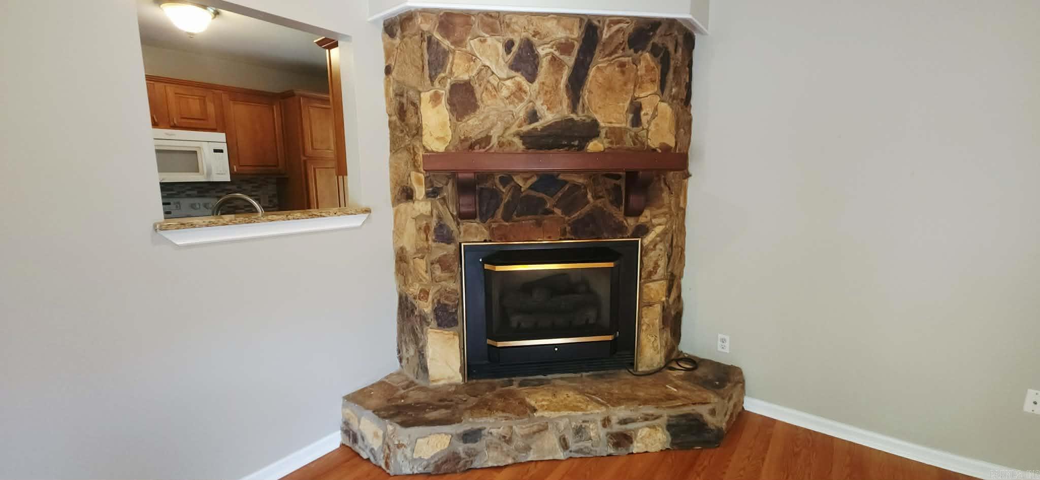 ORIGINAL TOWN-BRYANT - Residential