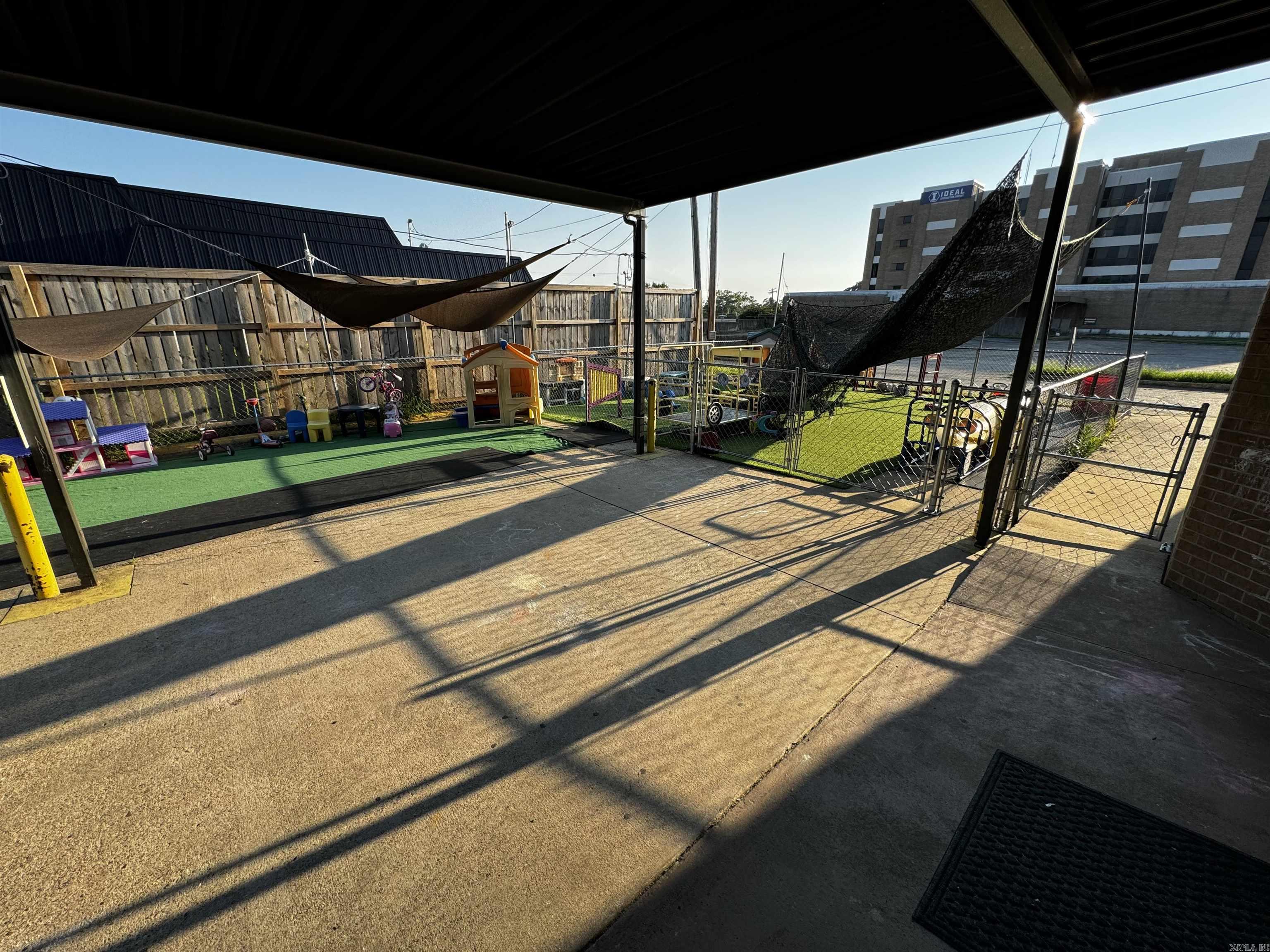 City of El Dorado - Commercial Sale