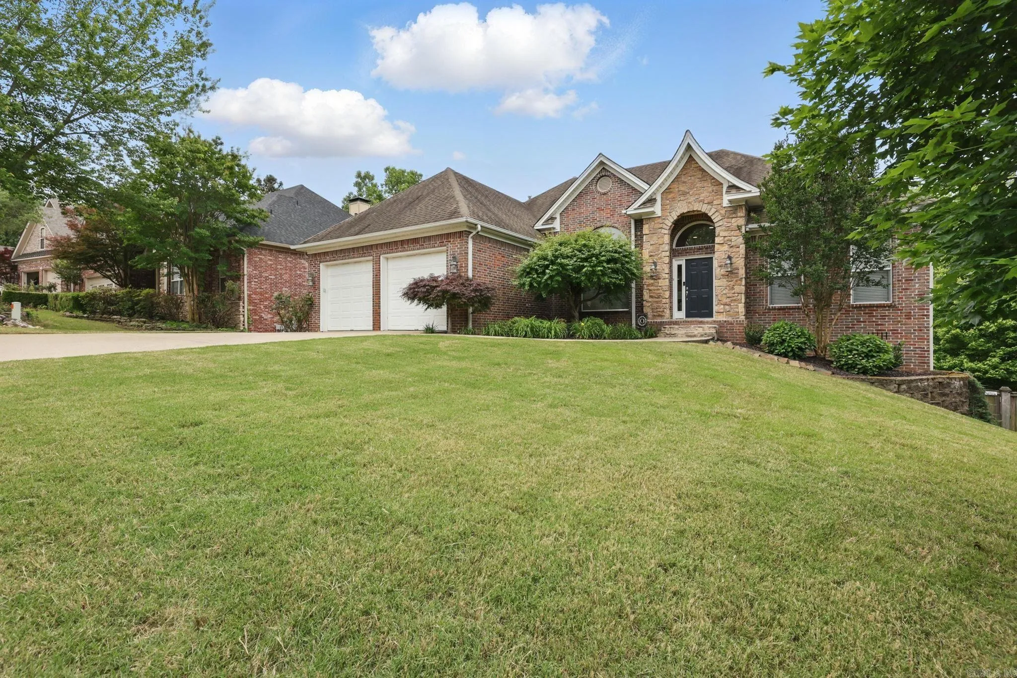 Little Rock, Arkansas 72223, United States, 4 Bedrooms Bedrooms, ,3 BathroomsBathrooms,Residential,Pending,128439