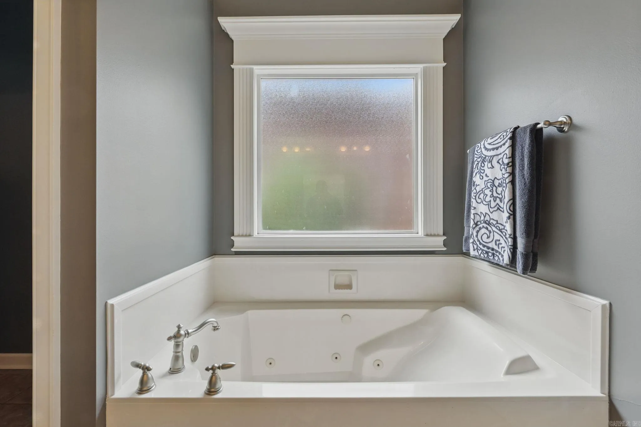 Little Rock, Arkansas 72223, United States, 4 Bedrooms Bedrooms, ,3 BathroomsBathrooms,Residential,Pending,128439