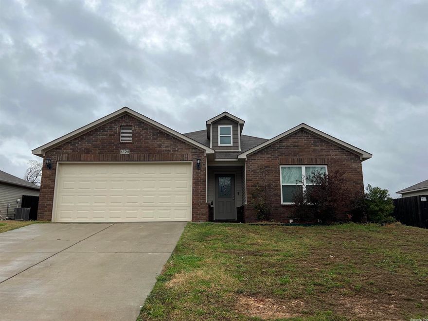 Great home with a nice master suite, walk in closets, and a fenced back yard. Do not accept vouchers.  SHOWINGS SUNDAY 1-4 PM.  Bryant school district!